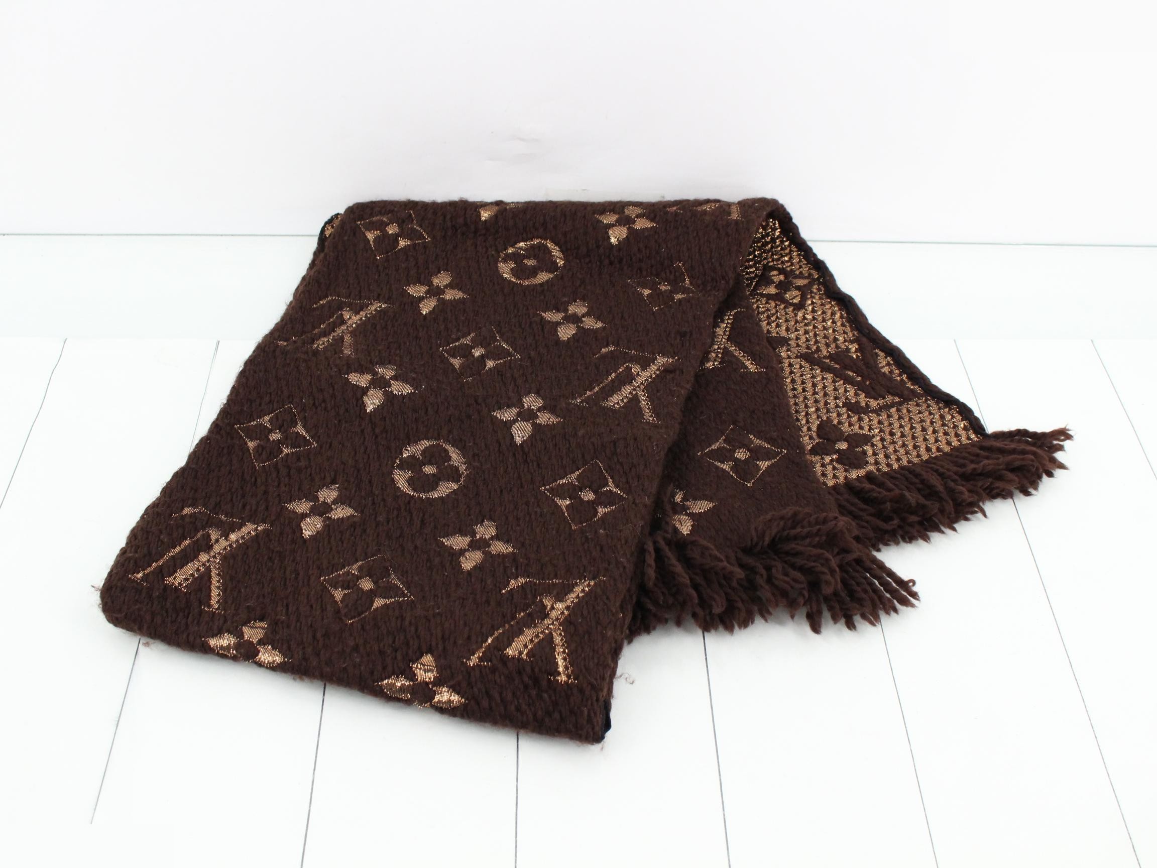 Logo Mania Muffler — view 3
