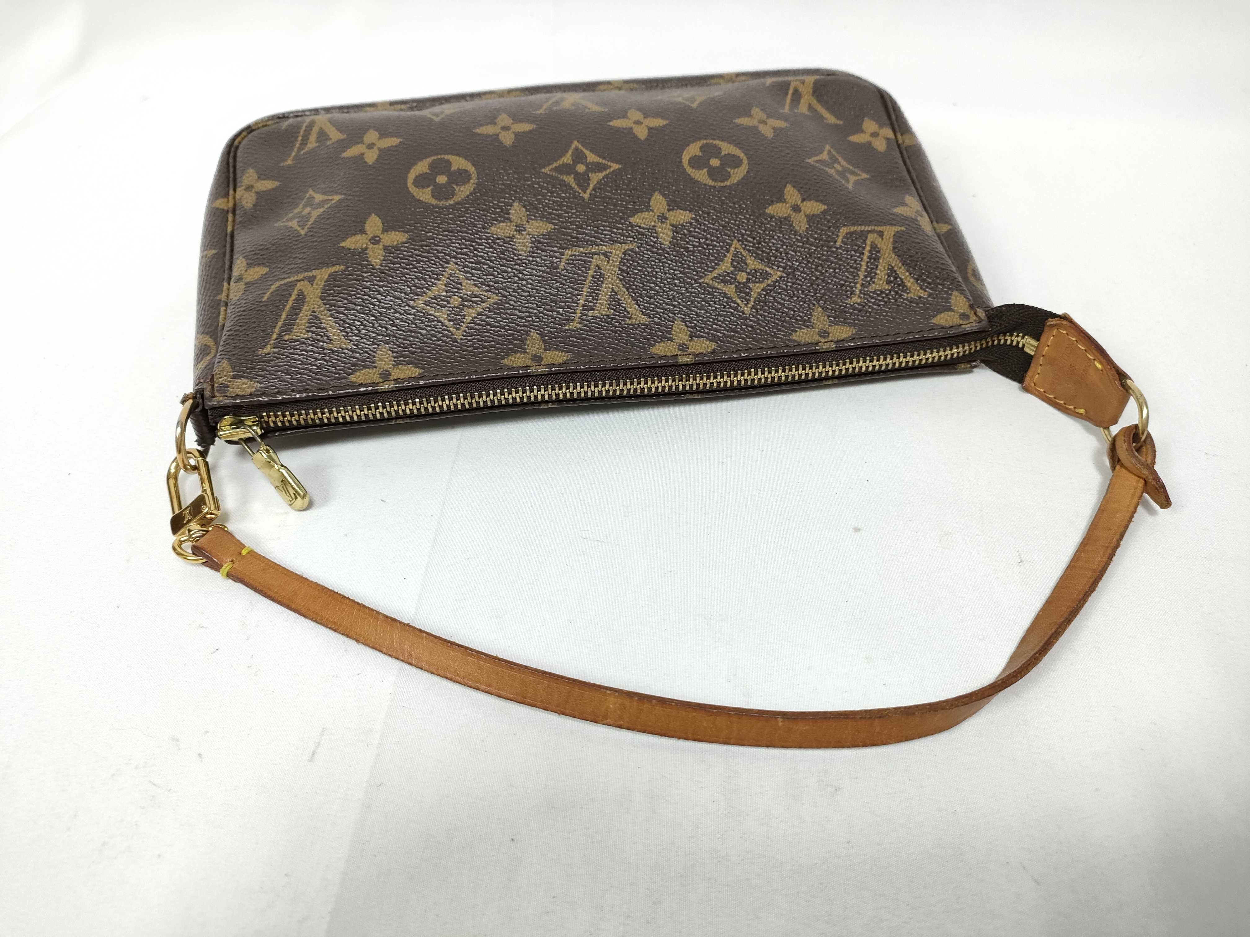 Monogram Accessoires Pouch — view 13