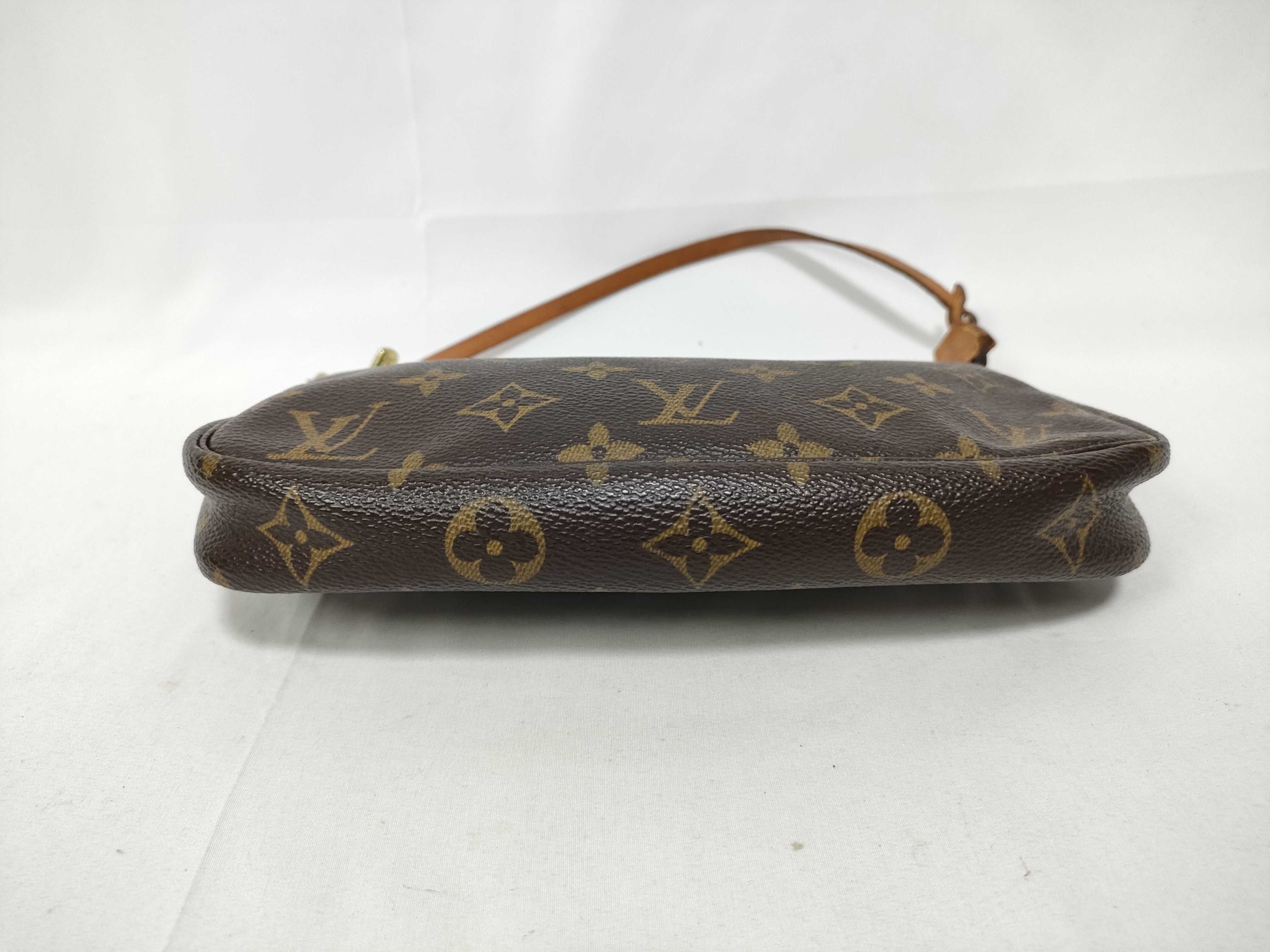 Monogram Accessoires Pouch — view 3