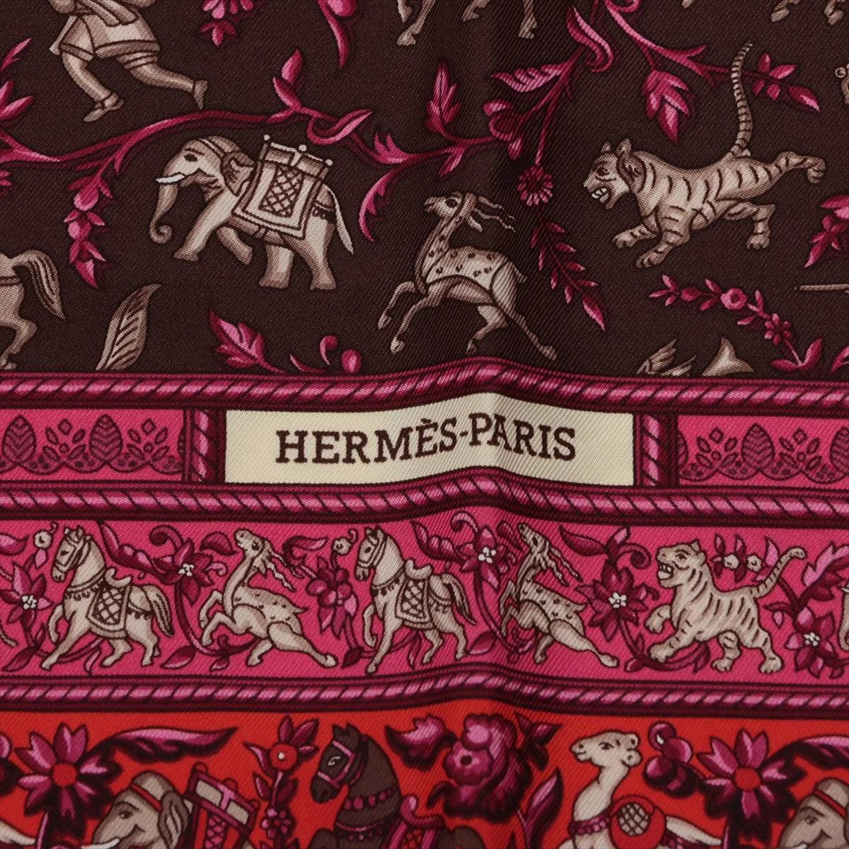 Carre 90 CHASSE en INDE Indian Hunting Scarf Silk Brown x Pink Thread Tag Loose Thread Treading fraying — view 6