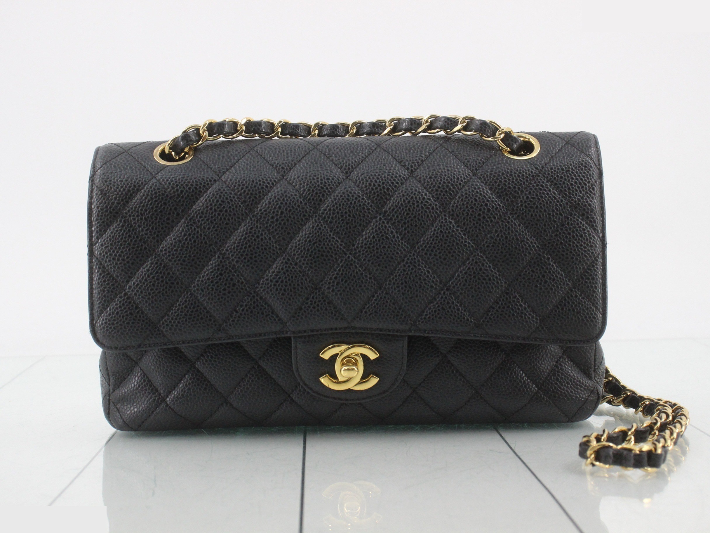Matelassé 25 Double Flap Chain Shoulder Bag, Caviar Gold