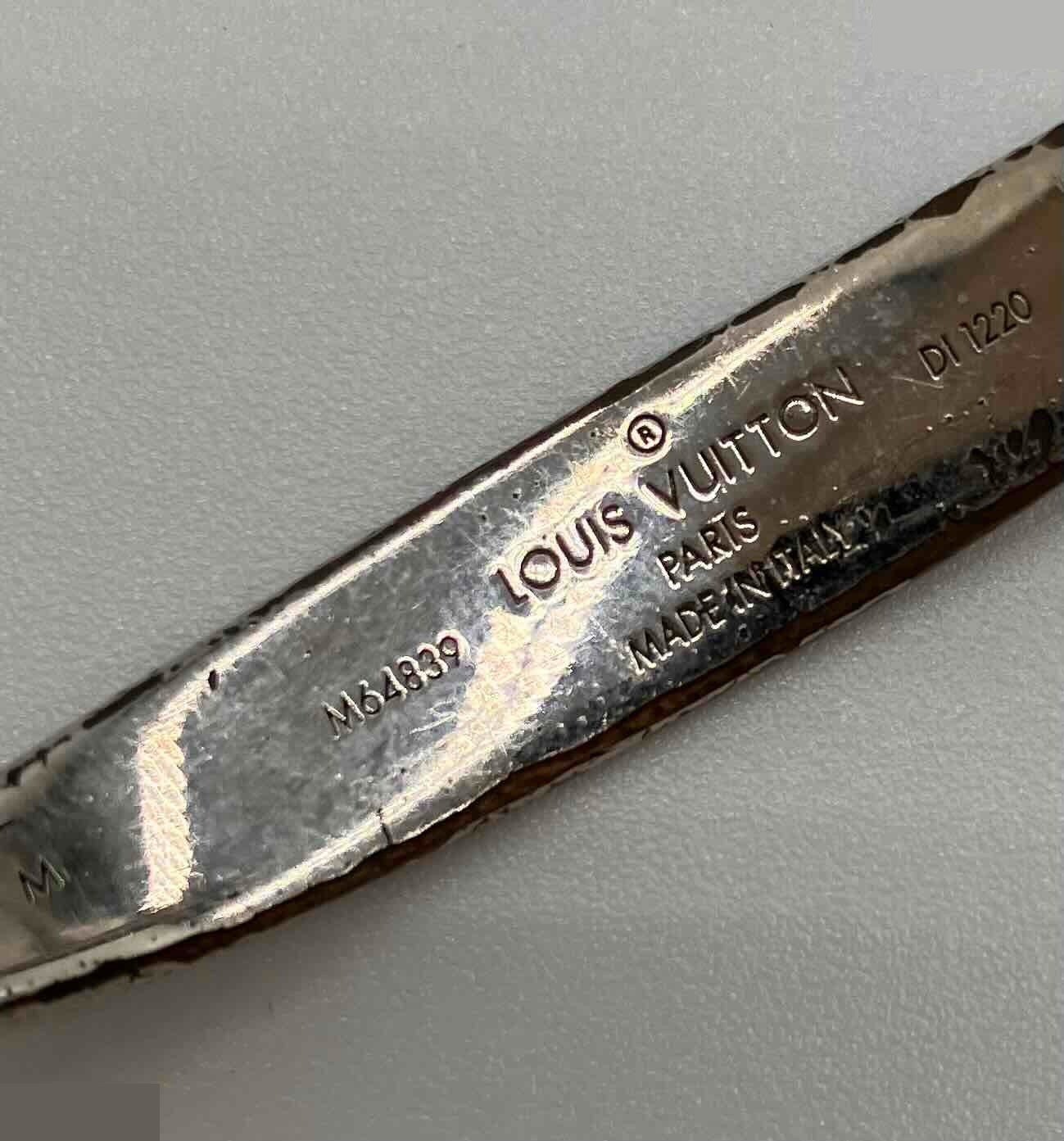 Bangle, wrist circumference approximately 18 cm — view 2