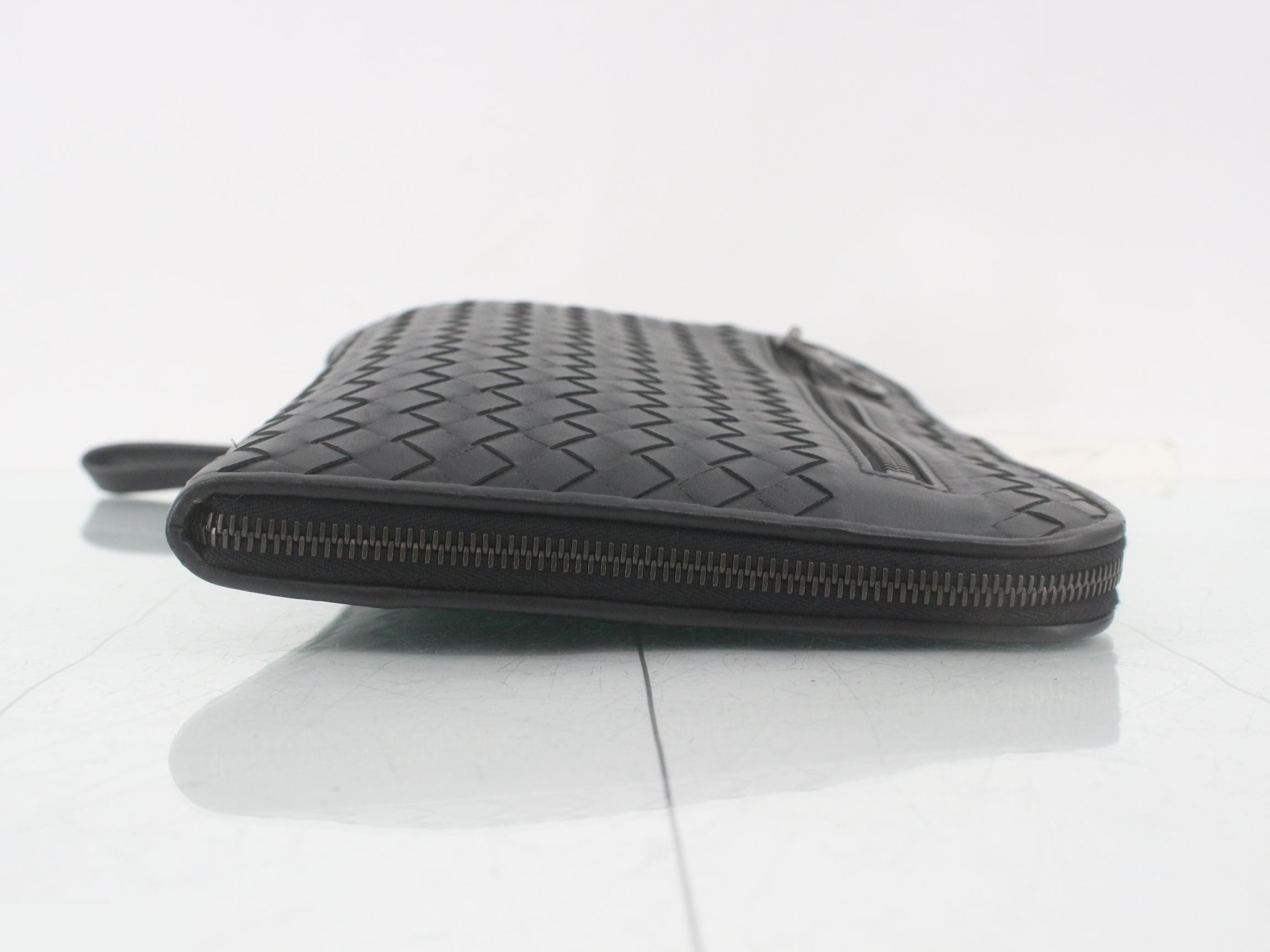 Intrecciato Clutch Bag, Black — view 3