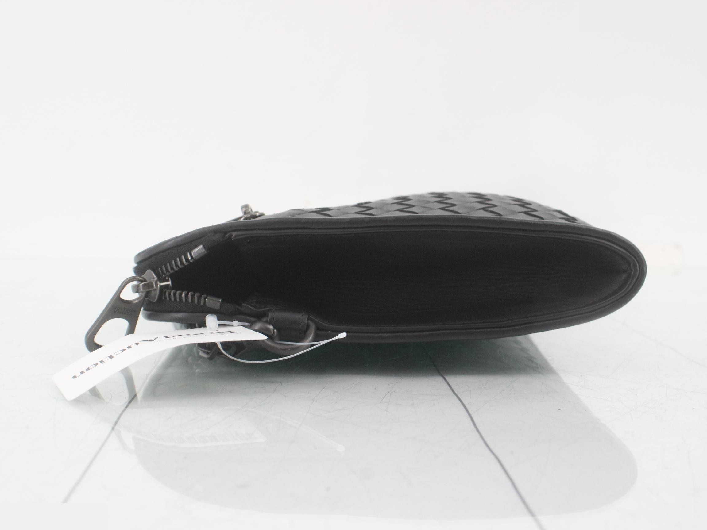 Intrecciato Clutch Bag, Black — view 4