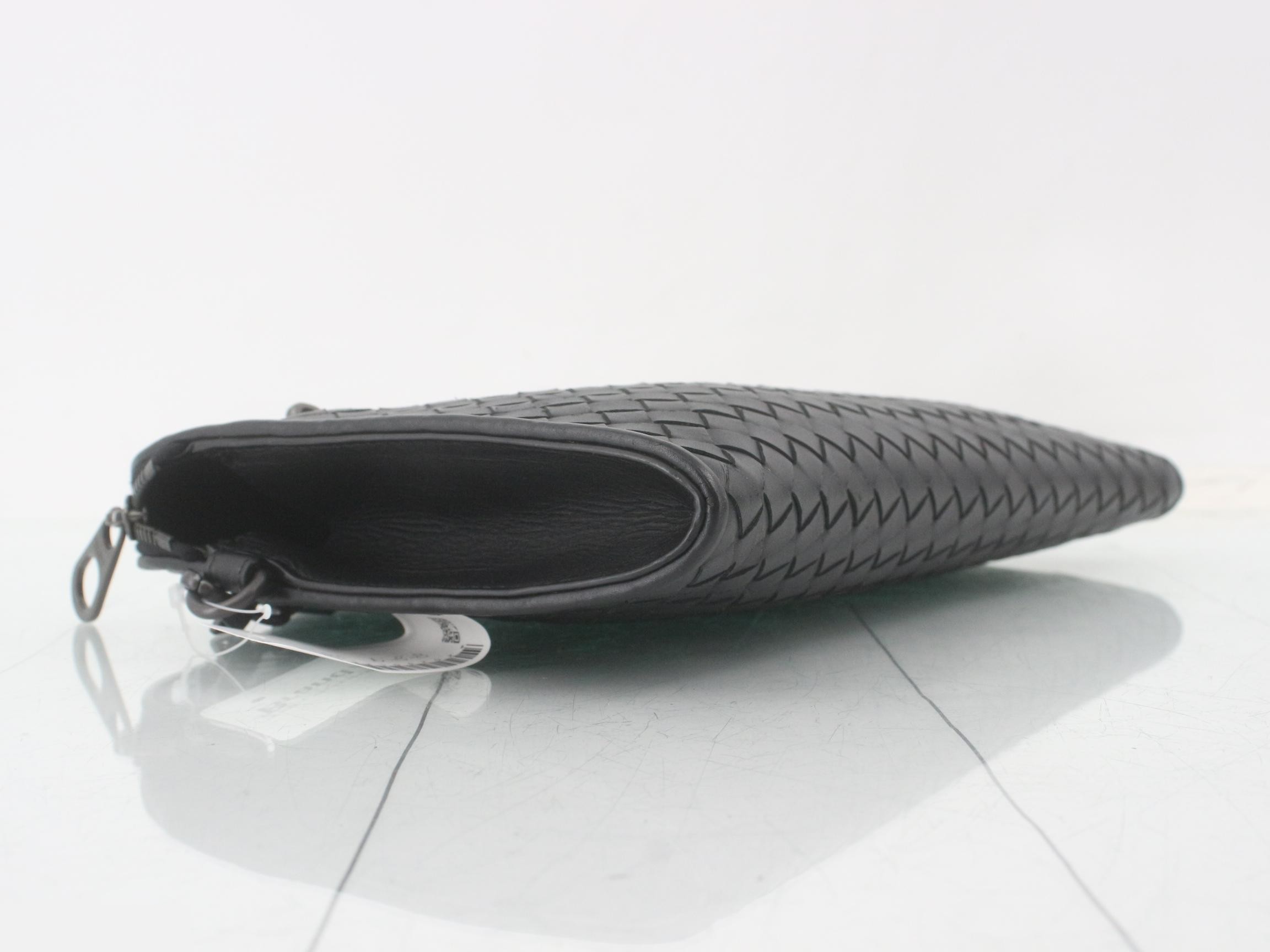 Intrecciato Clutch Bag, Black — view 5