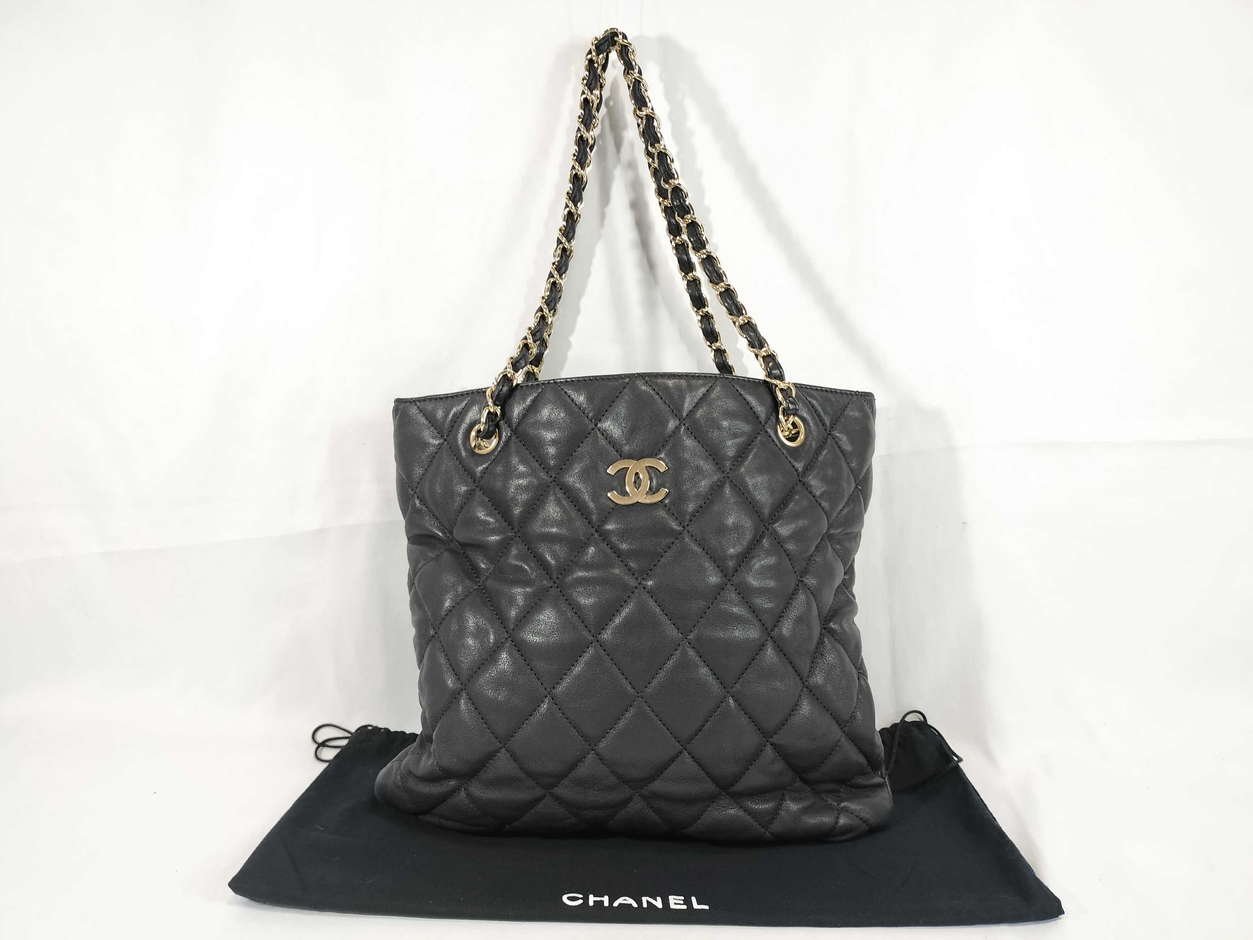 Chain Shoulder Tote Bag