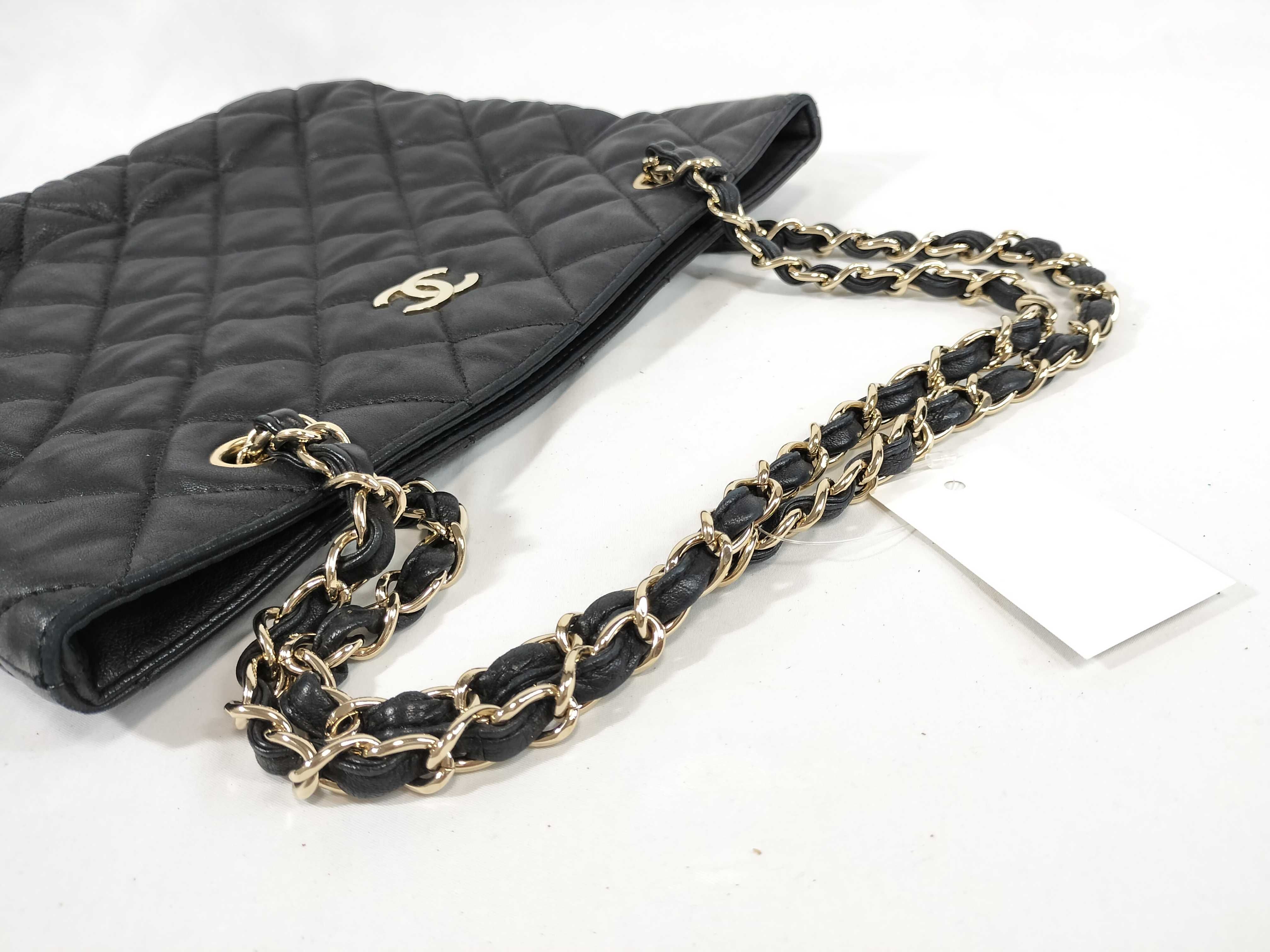 Chain Shoulder Tote Bag — view 3