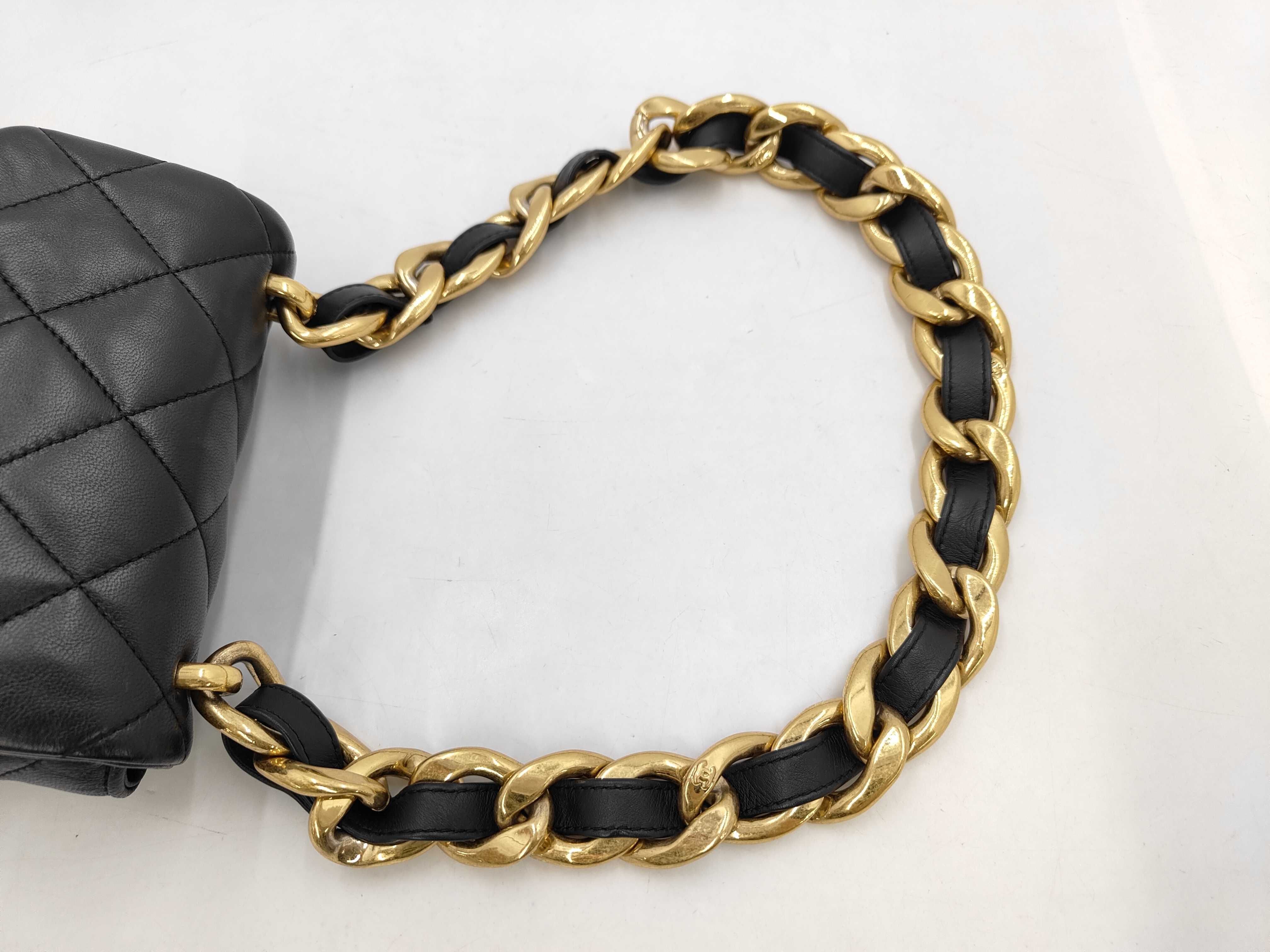 Matelassé Flap Chain Shoulder Bag — view 5