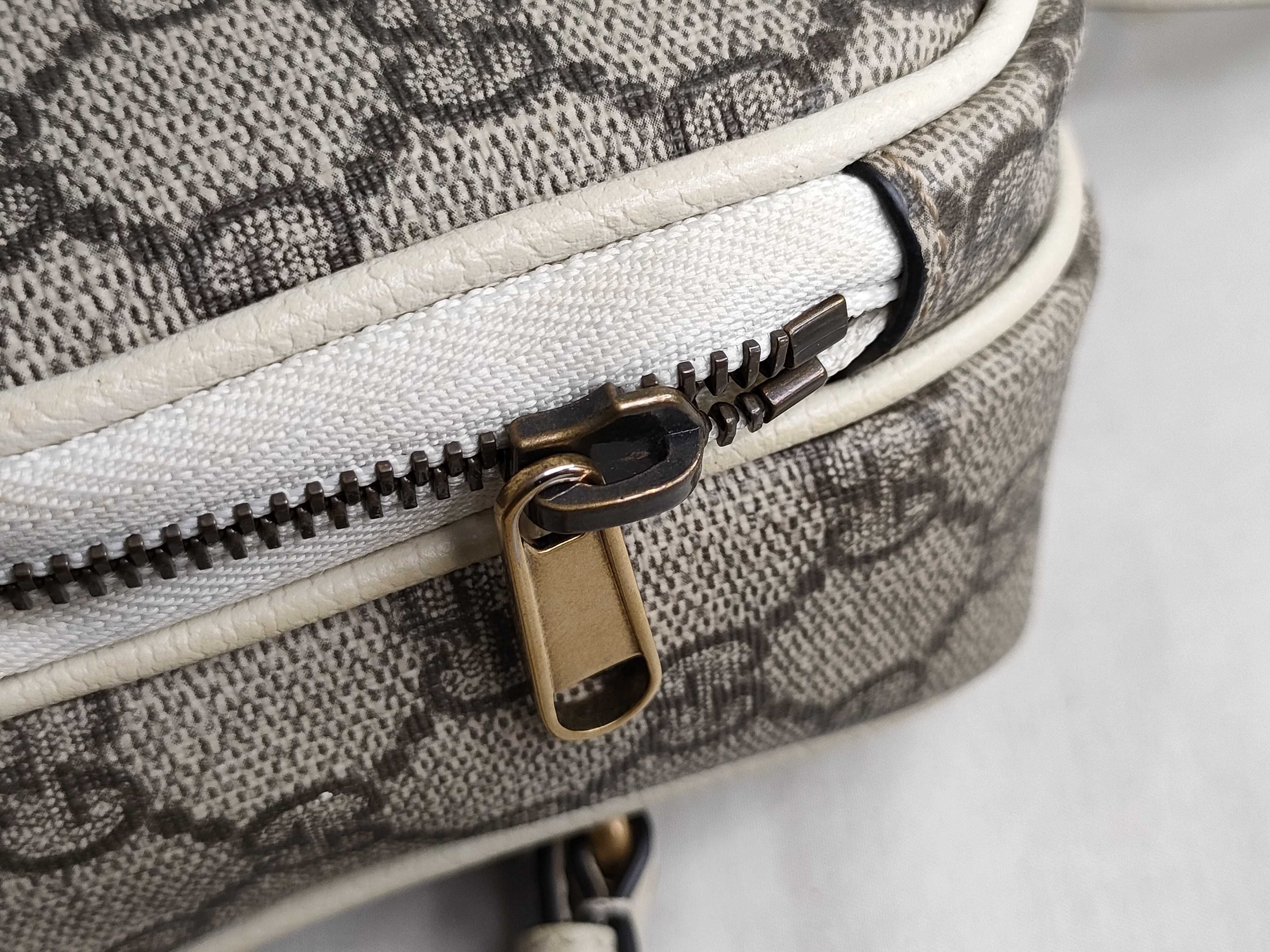GG Supreme PH- GG Supreme Monogram Web Mini Double Zip Messenger Bag White Canvas Shoulder Bag — view 13