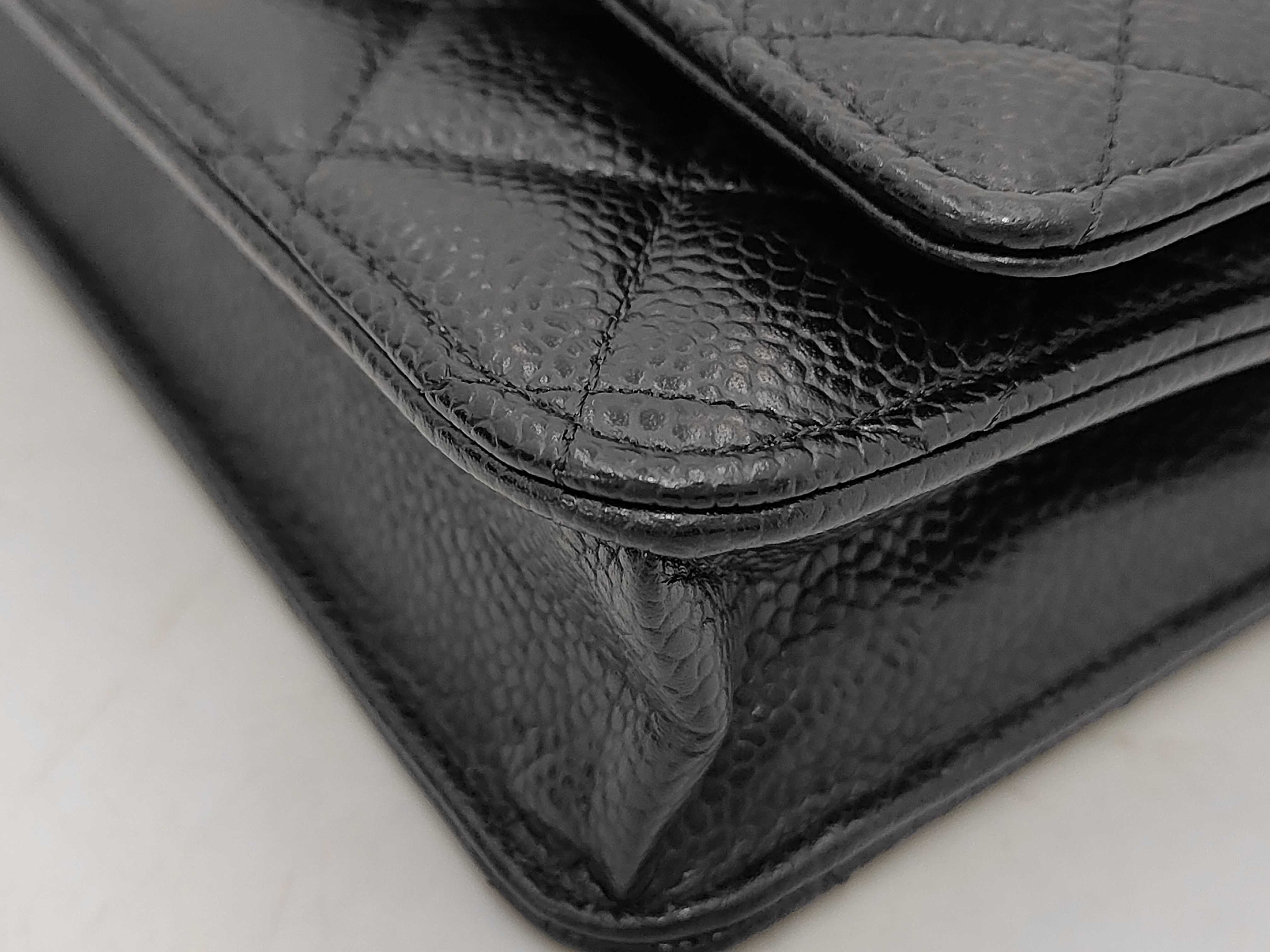 Chain Wallet Caviar Skin Bag 23 Shoulder Bag — view 6