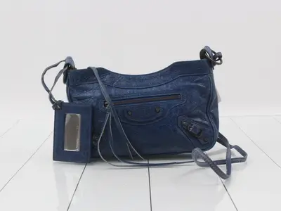 The Hip Shoulder Bag 242803