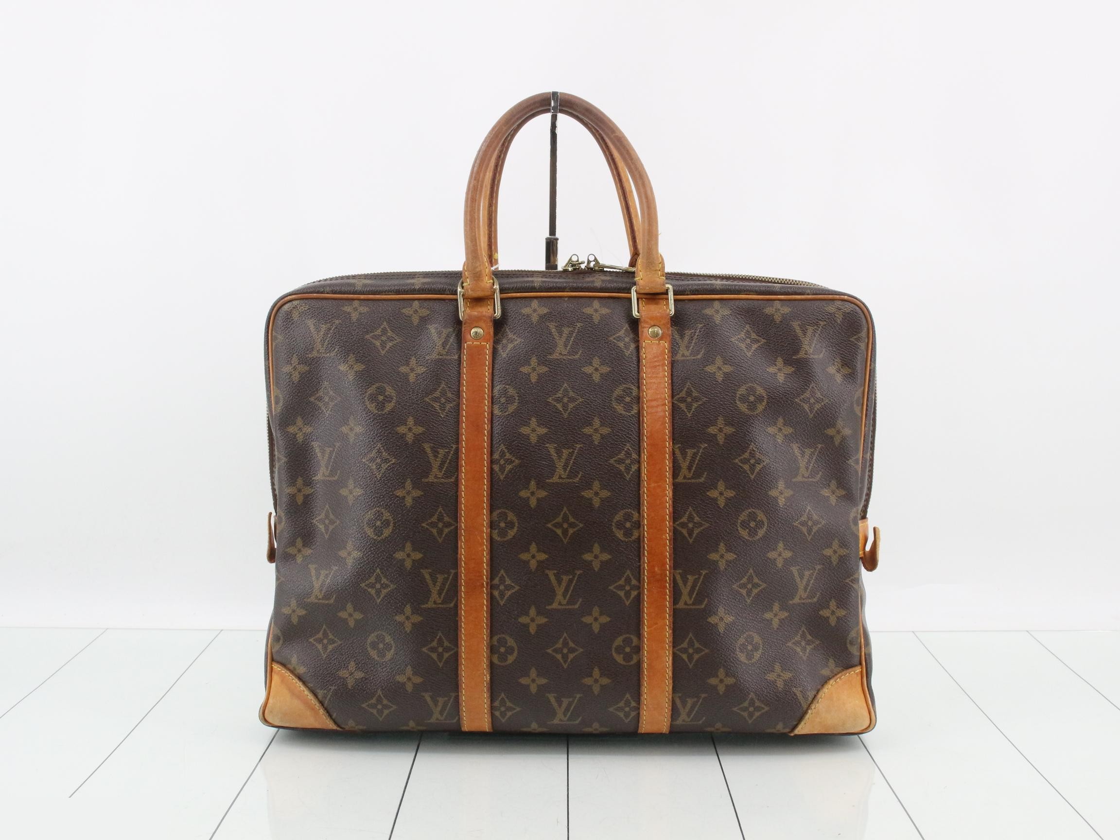 LV Monogram Portedocuments Voyage Business Bag — view 2