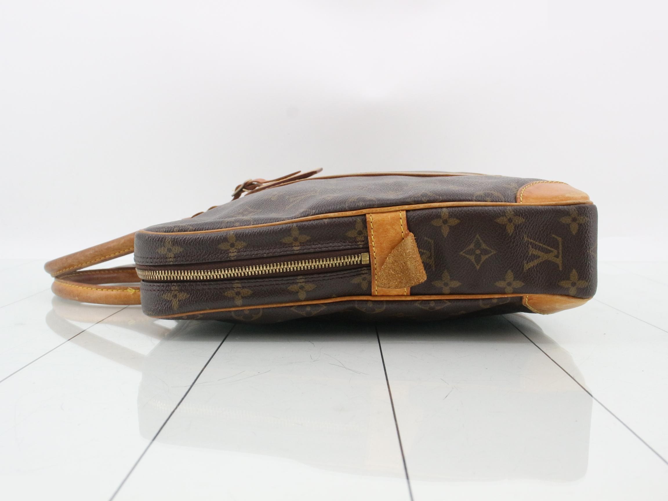 LV Monogram Portedocuments Voyage Business Bag — view 4