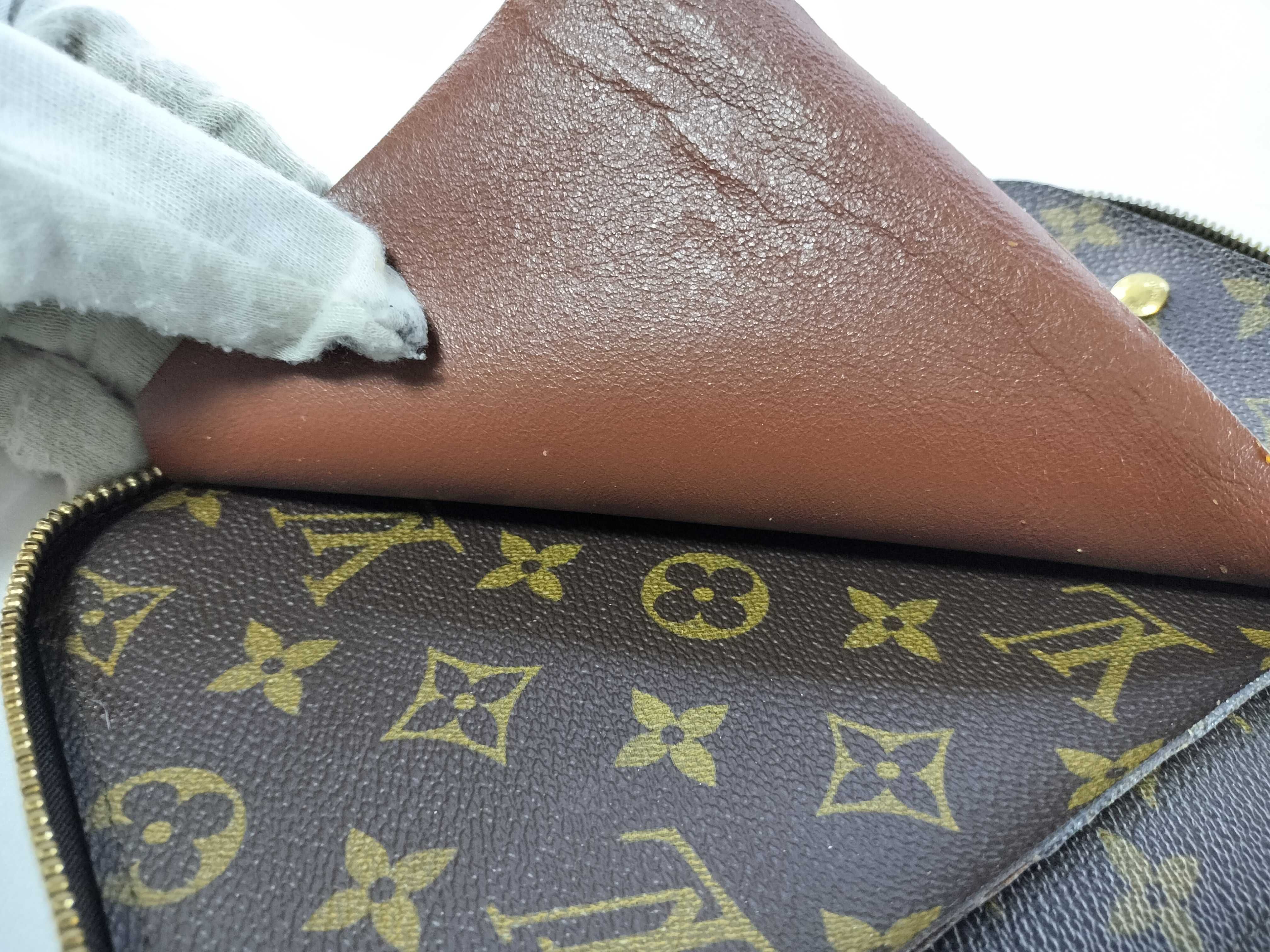 Monogram Pochette Escapade M60113 Bag — view 13