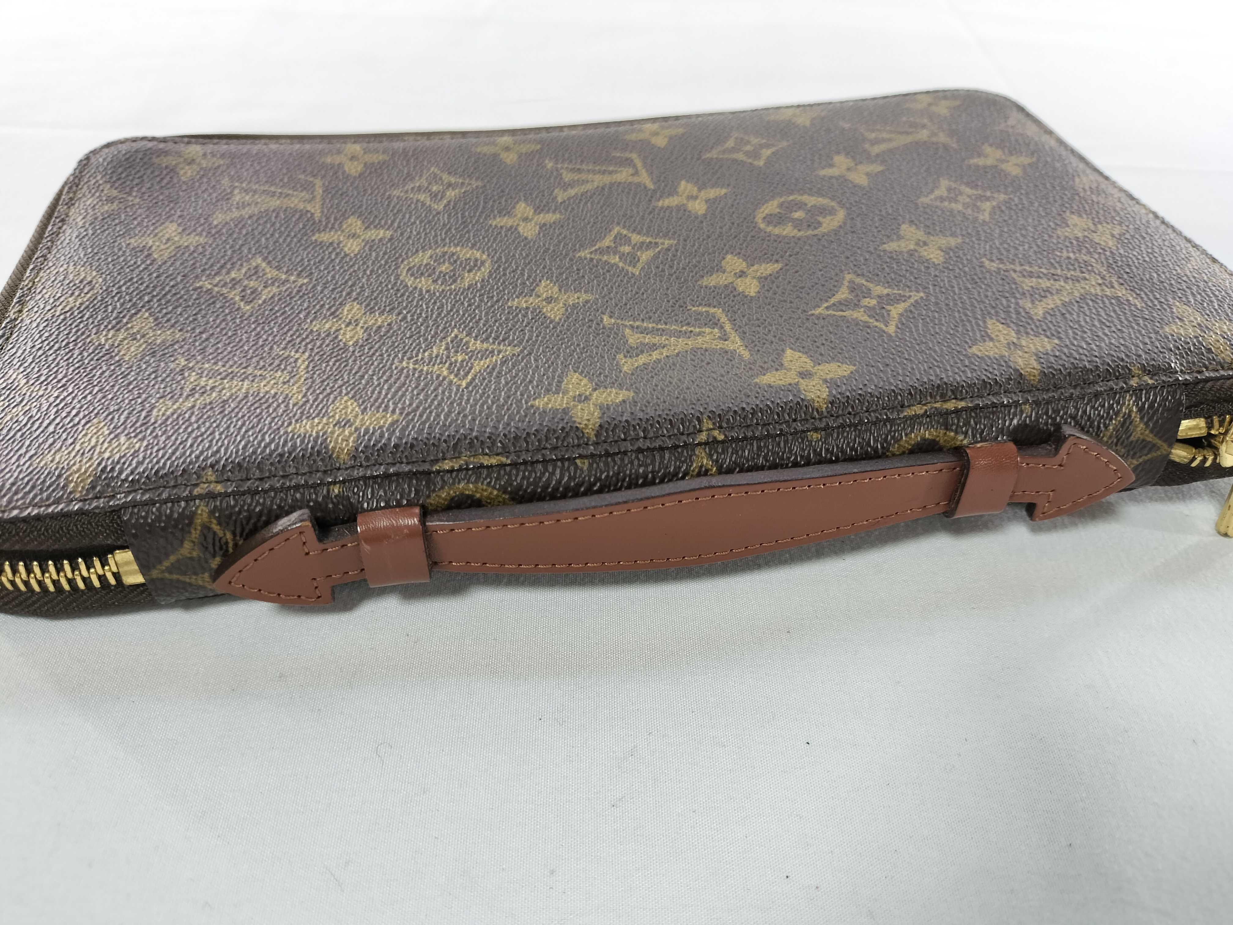 Monogram Pochette Escapade M60113 Bag — view 3