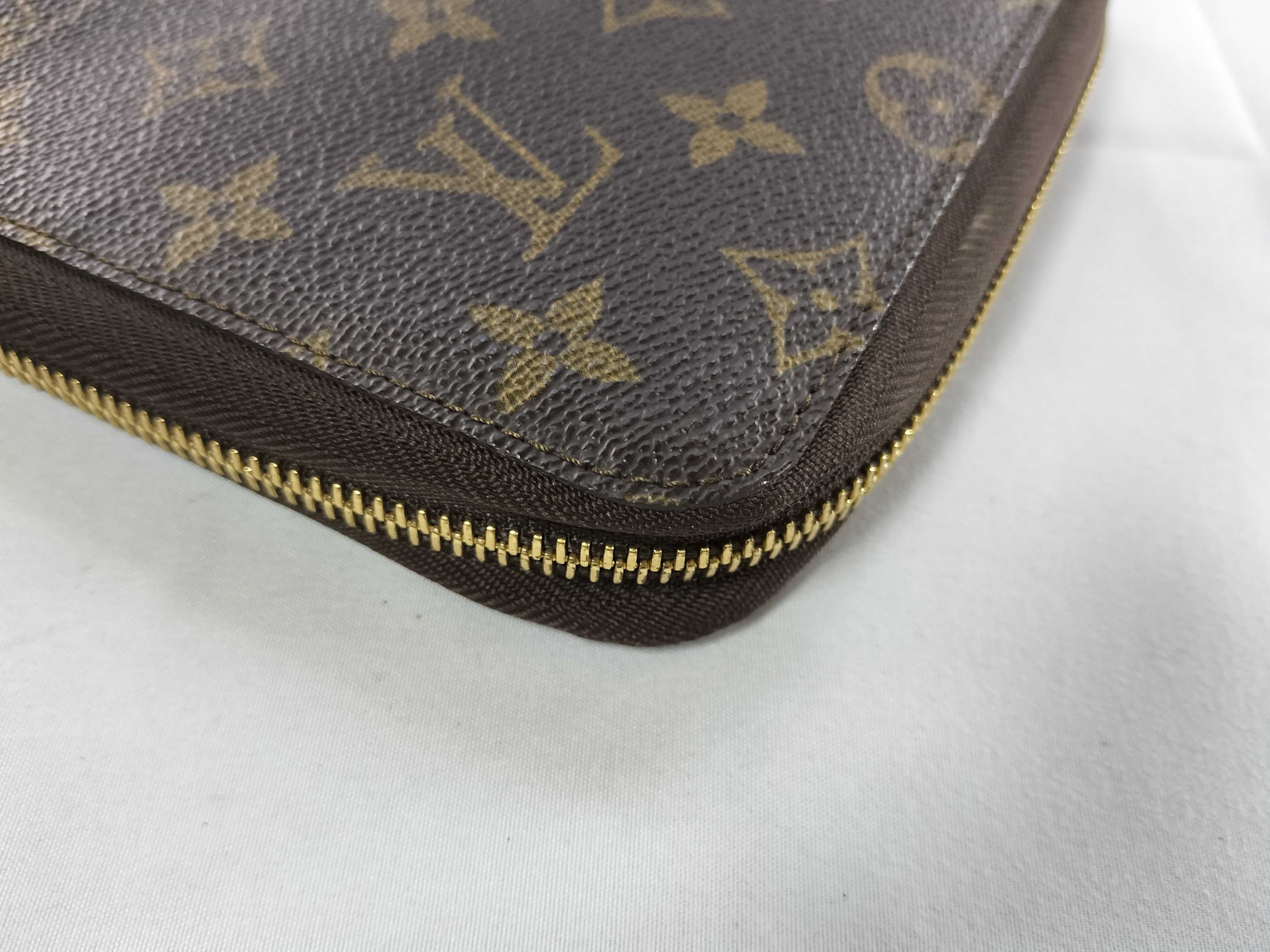 Monogram Pochette Escapade M60113 Bag — view 7