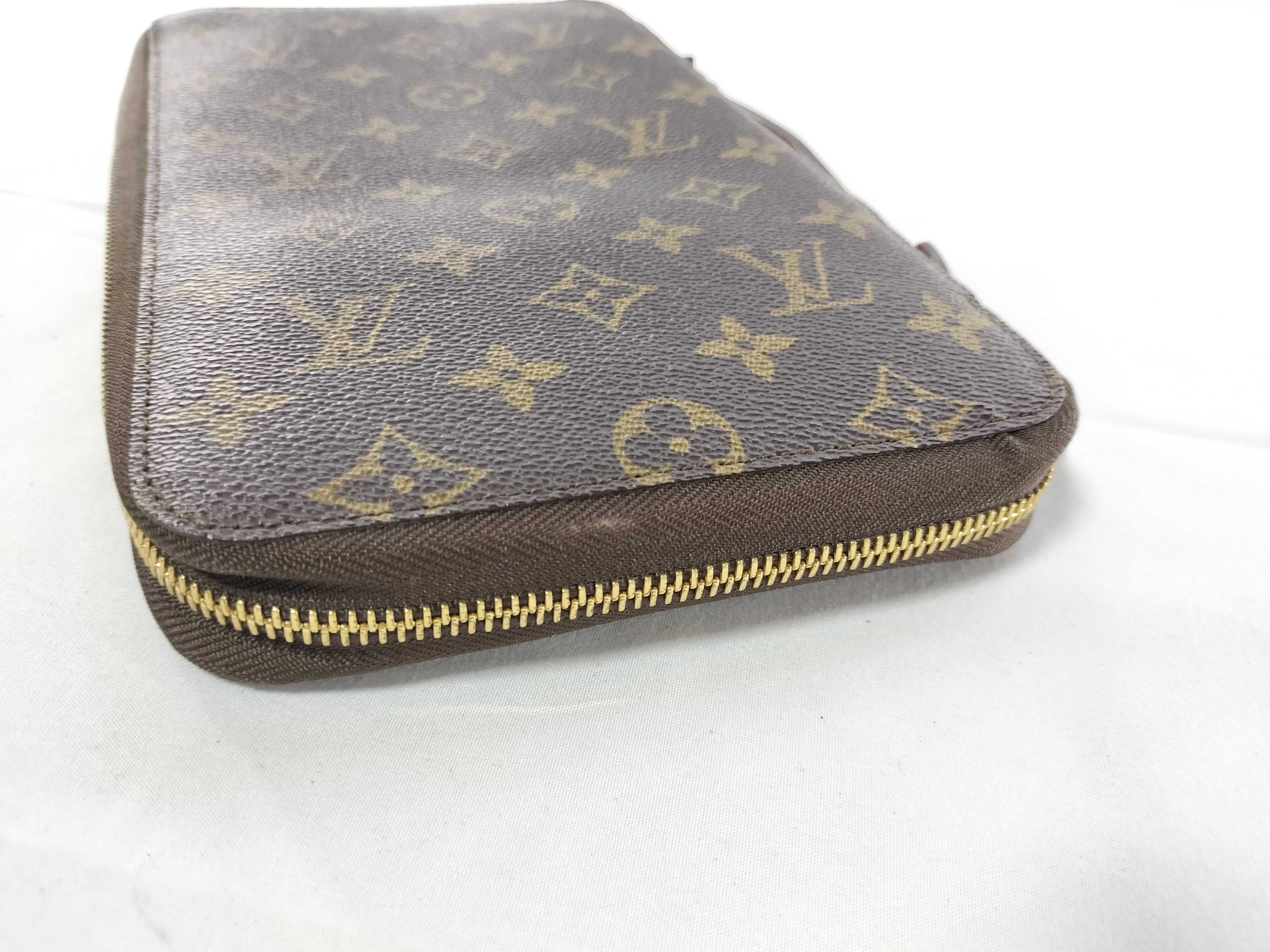 Monogram Pochette Escapade M60113 Bag — view 8
