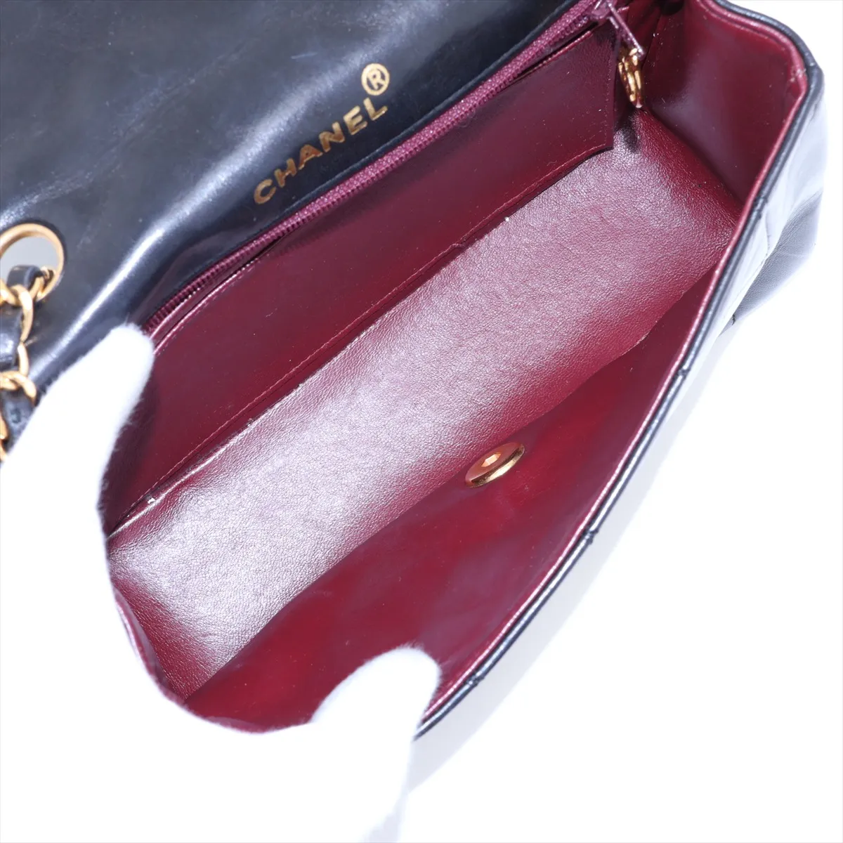 Matelassé Lambskin Single Flap Single Chain Bag, Diana Flap, Black with Gold Hardware, Item No. 1916468, Series 1 — view 6
