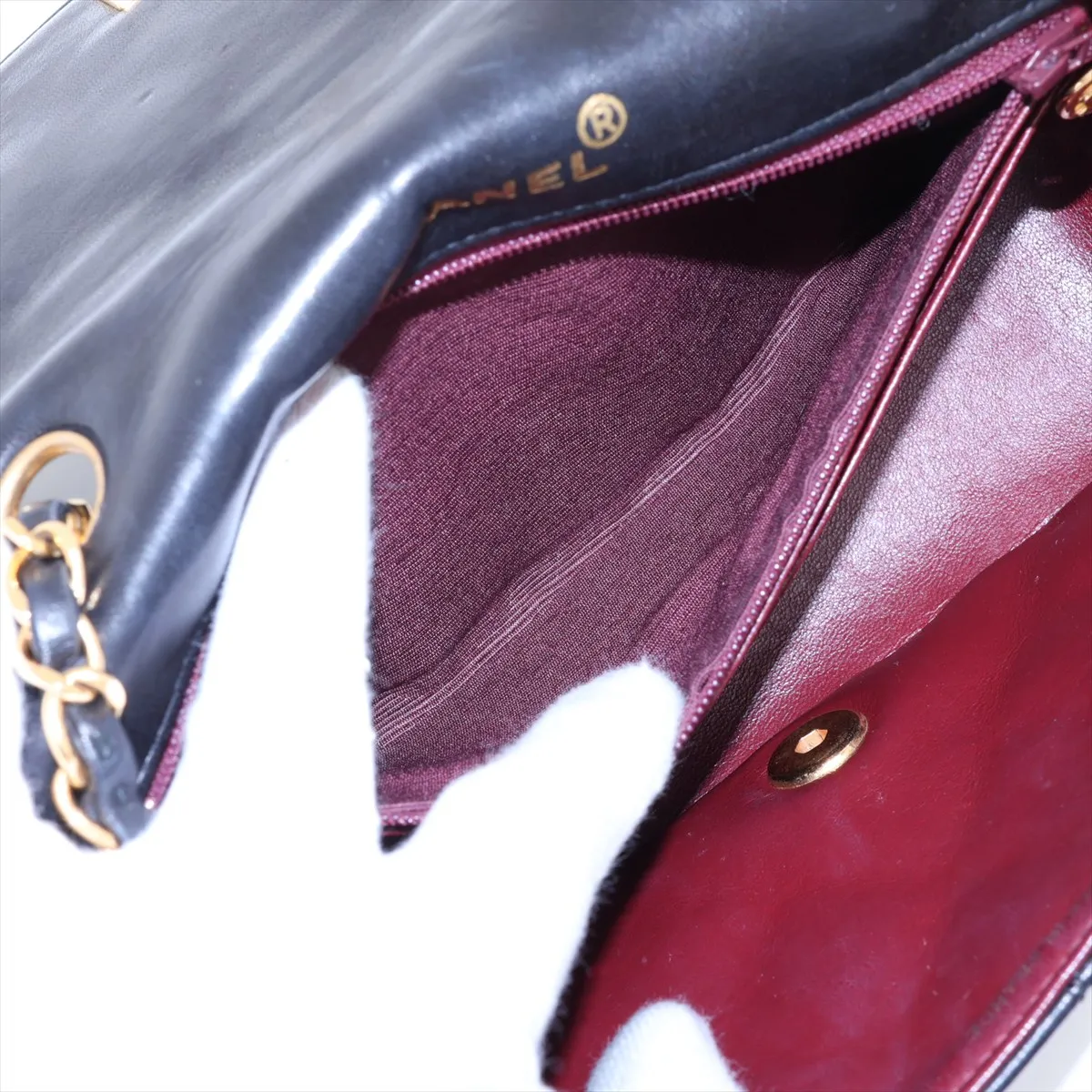 Matelassé Lambskin Single Flap Single Chain Bag, Diana Flap, Black with Gold Hardware, Item No. 1916468, Series 1 — view 7