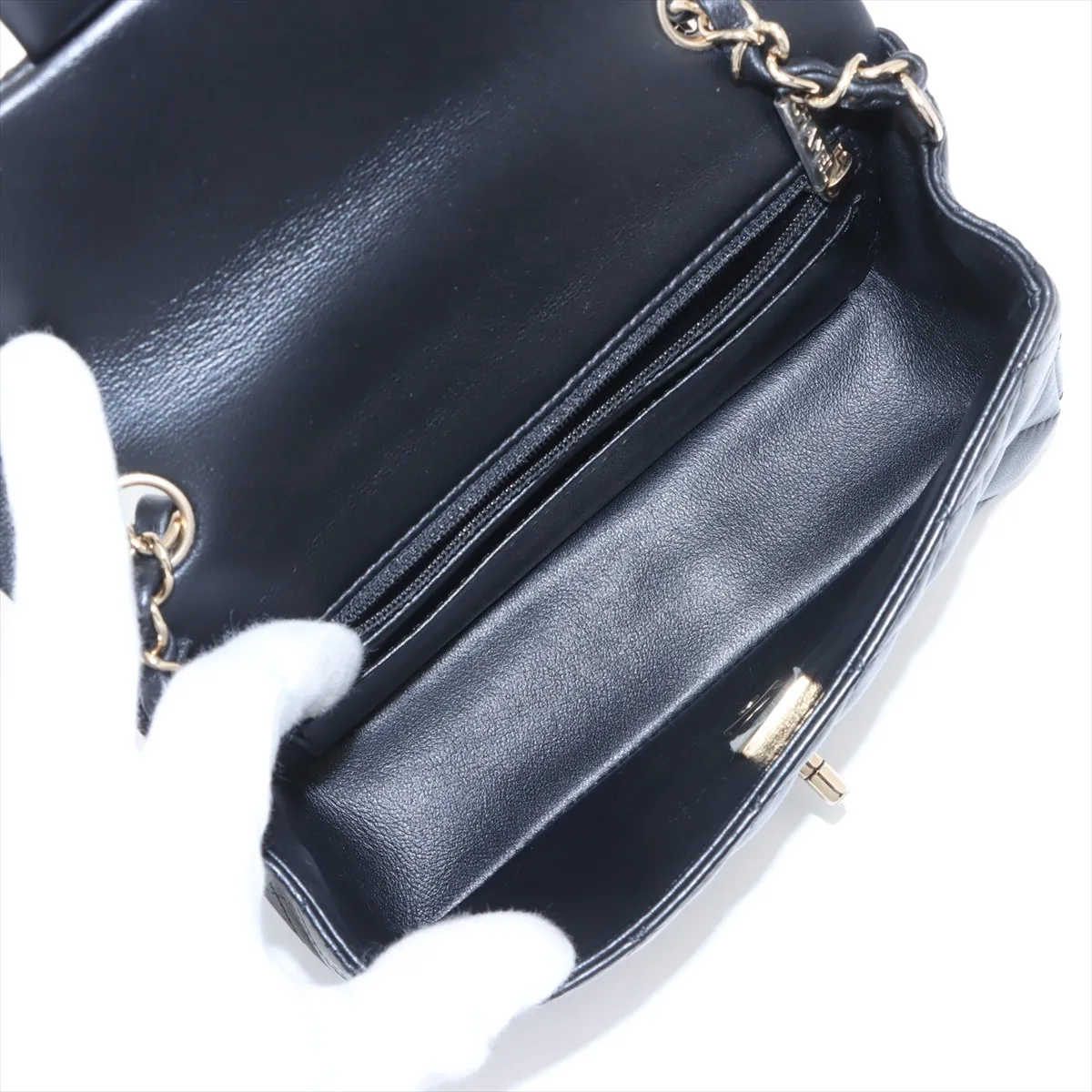 [Individually packaged] Chanel Mini Matelassé 20 Lambskin Single Flap Single Chain Bag, Black with Gold Hardware, LX5GHU87, Random Plate, A69900 — view 6