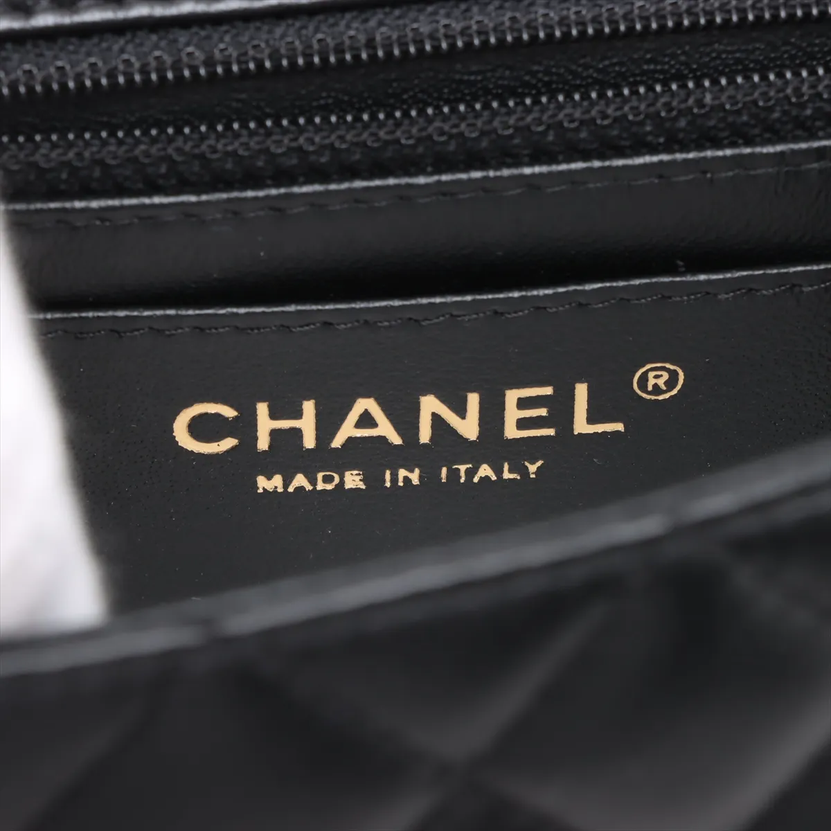 [Individually packaged] Chanel Mini Matelassé 20 Lambskin Single Flap Single Chain Bag, Black with Gold Hardware, LX5GHU87, Random Plate, A69900 — view 10