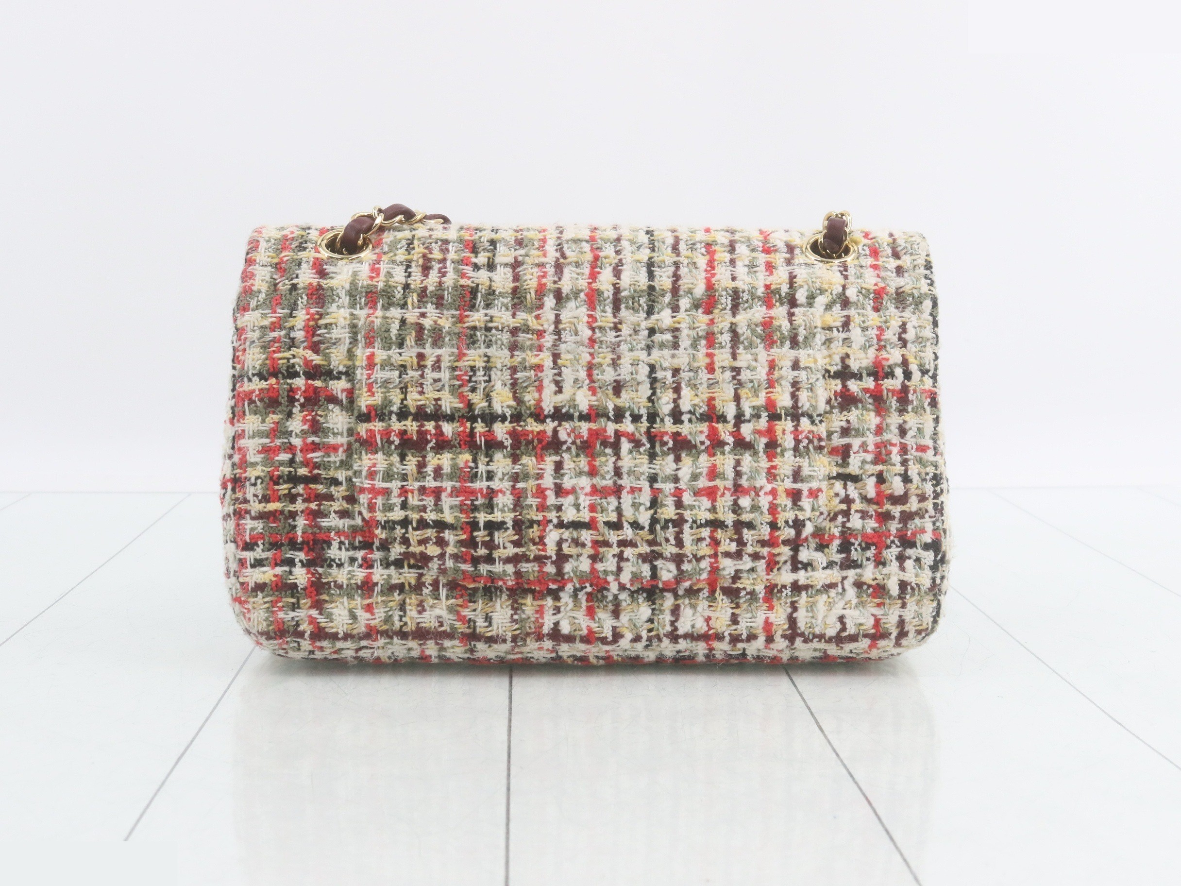 Matelassé 25 Tweed Multicolor Double Flap Chain Shoulder Bag (Random Selection) — view 2