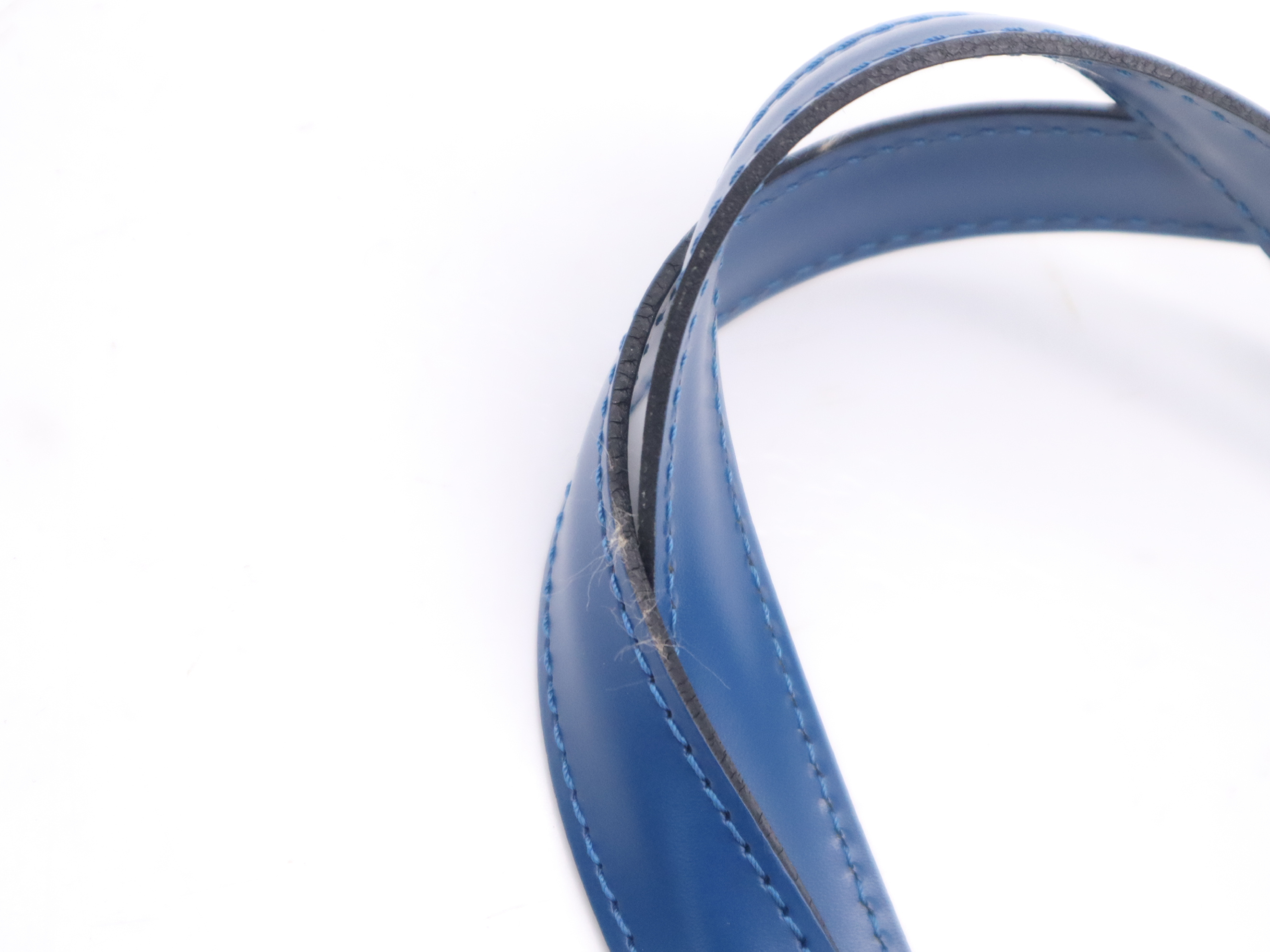 M52275 Epi Saint Jacques Toledo Blue Handbag — view 9