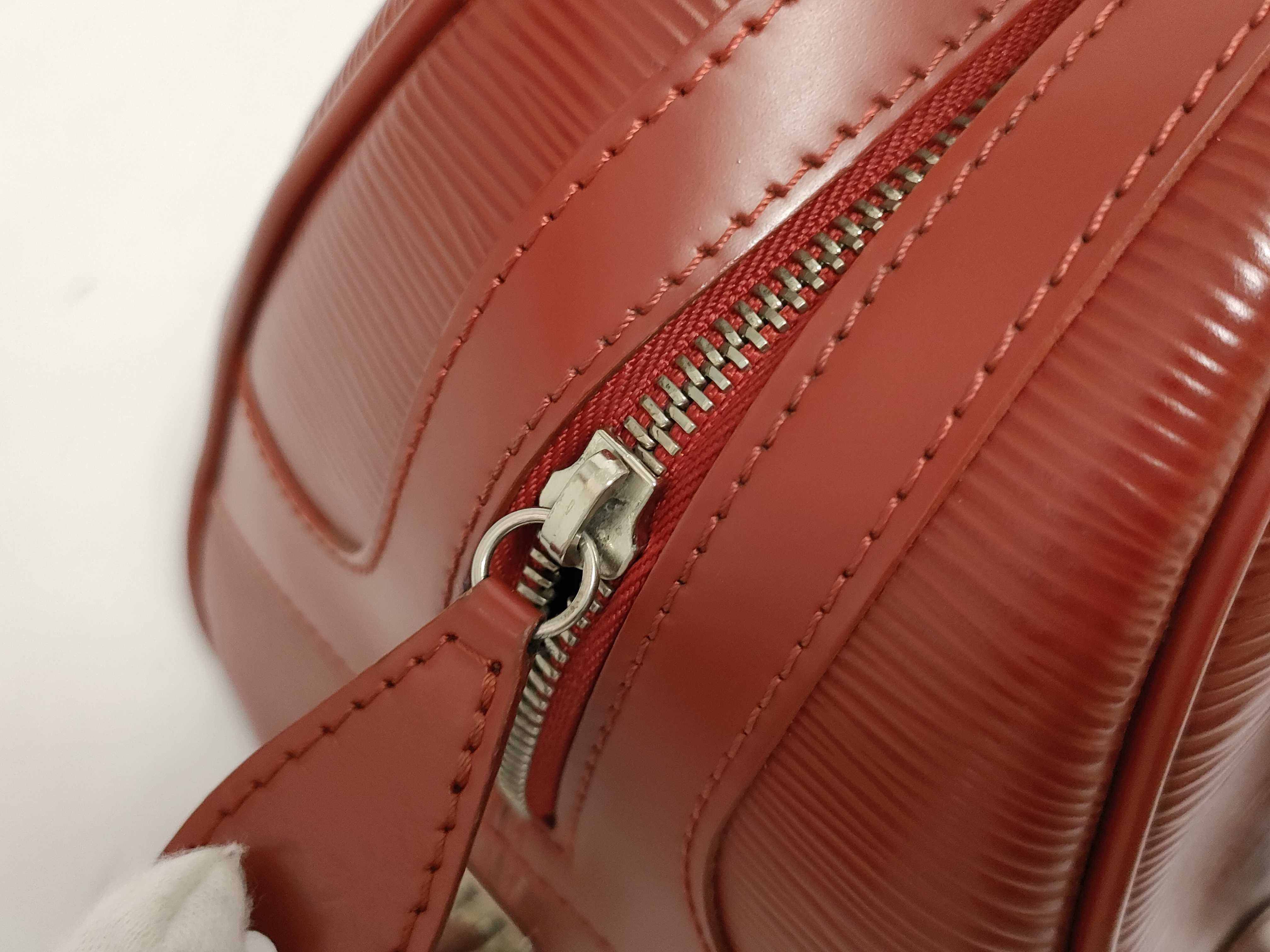 Epi Leather Bowling Montaigne Handbag — view 9
