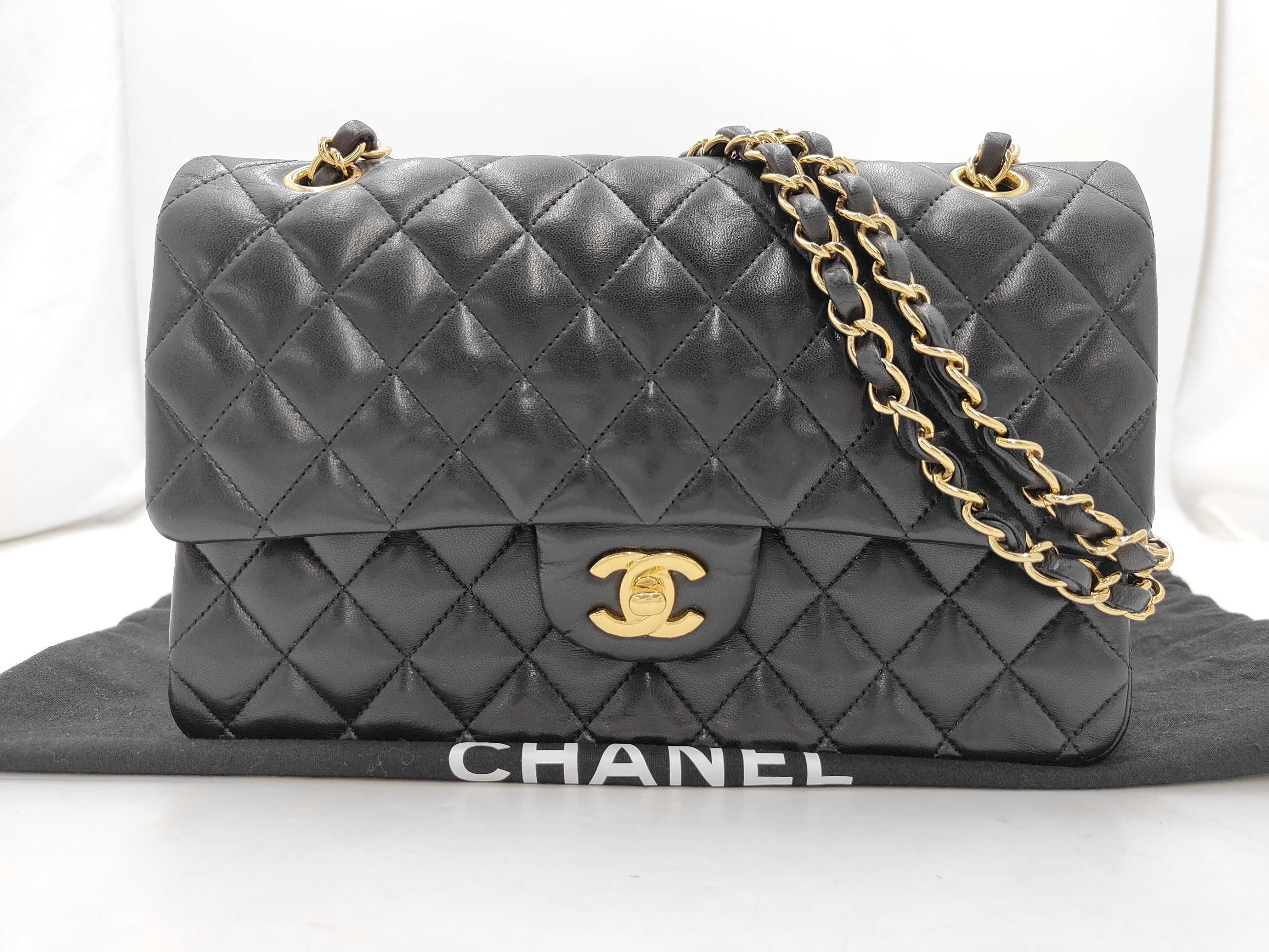 Matelassé 25 Double Flap Lambskin Chain Shoulder Bag (Serial Number 18)