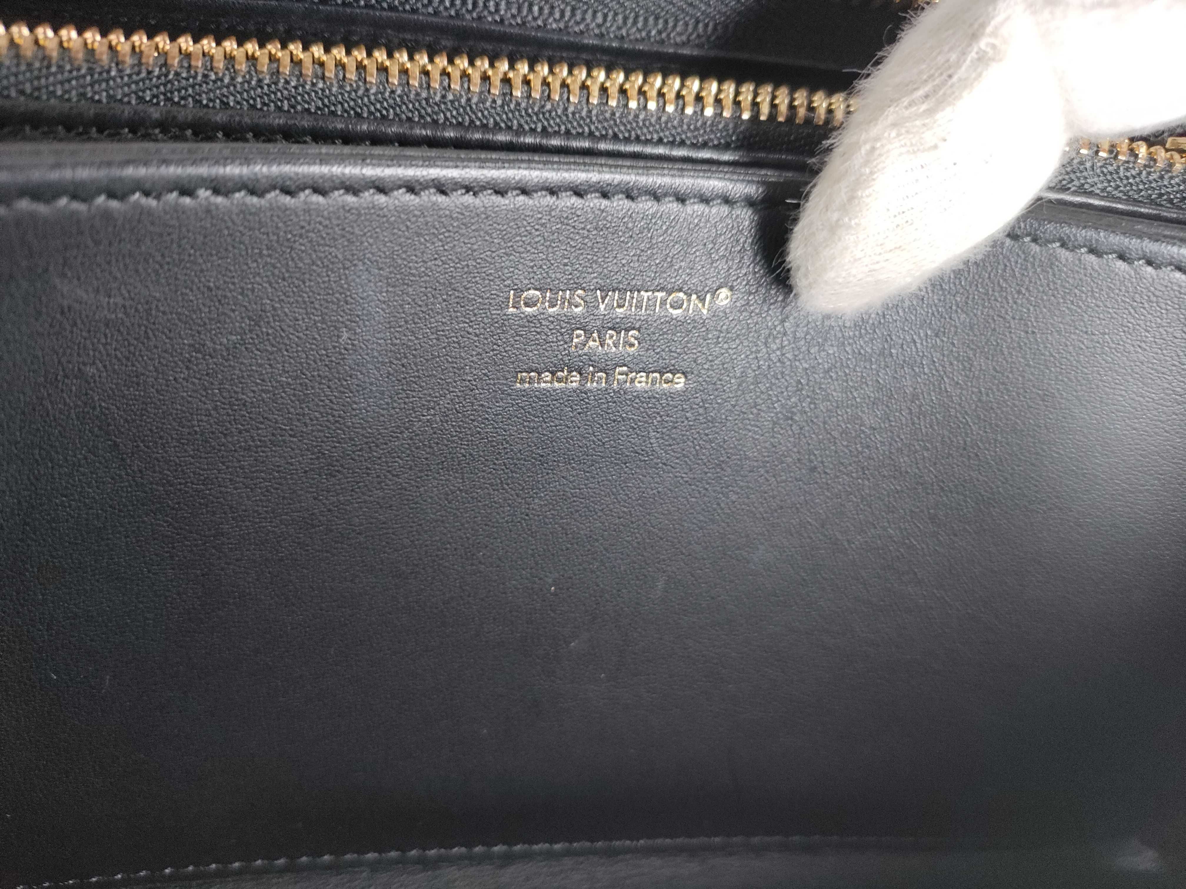 Monogram Embossed Noir Zippy Wallet M81510 — view 10