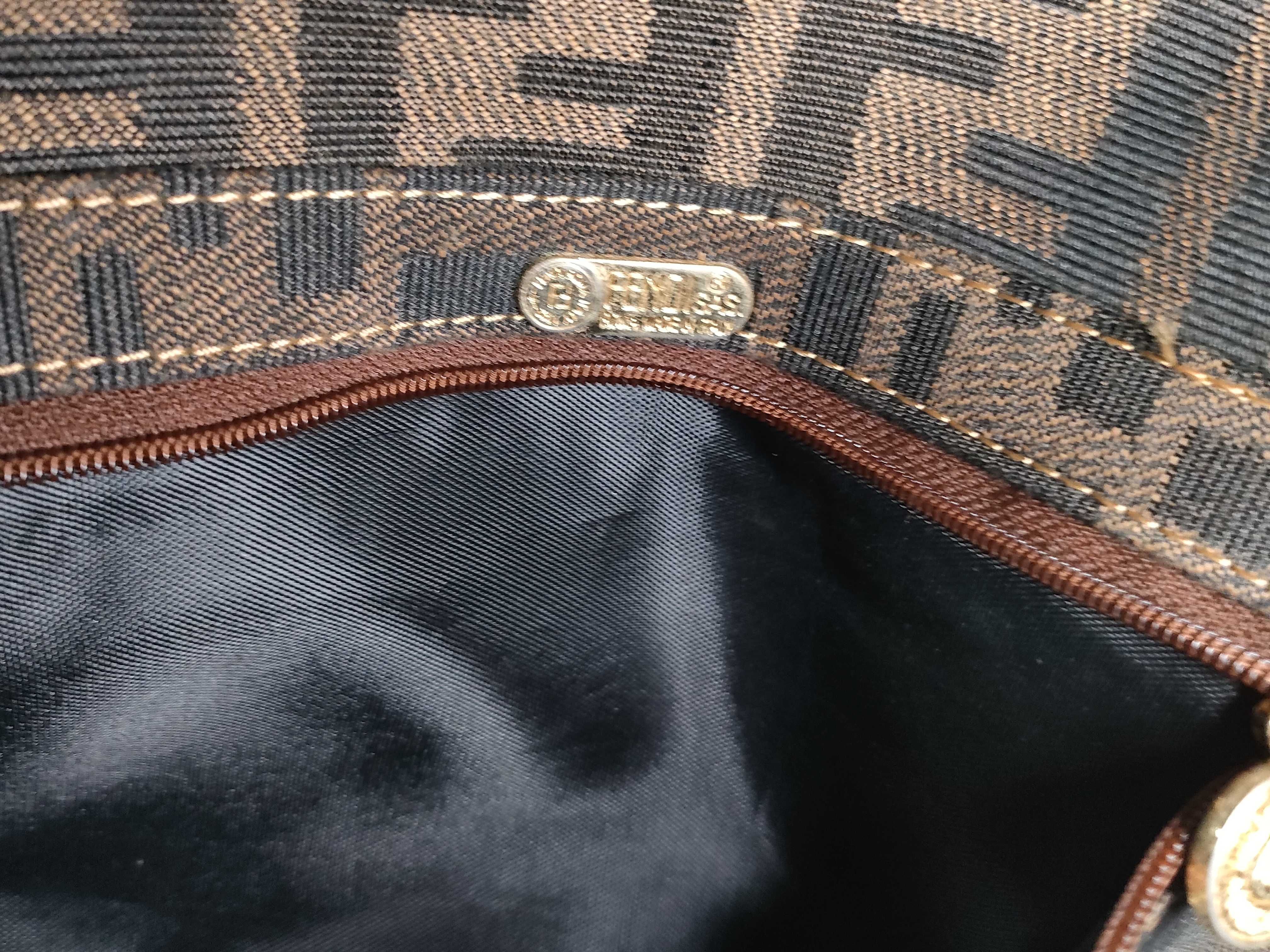 Zucca pattern handbag, Fendi Mamma Bucket Zucca shoulder bag — view 14