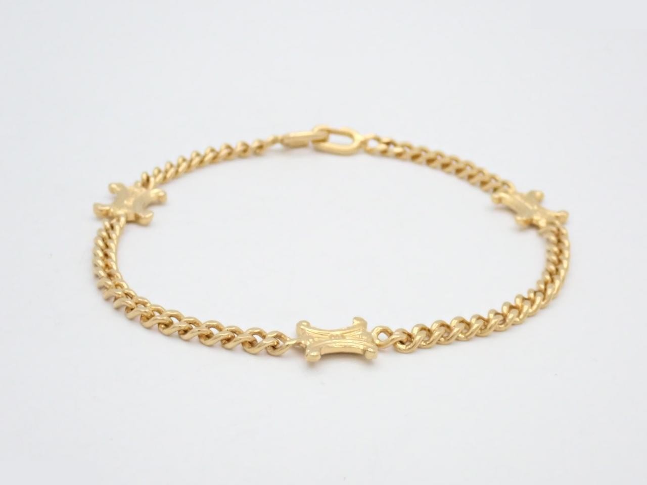 Other items: Precious metal bracelets and bangles (metal), wrist circumference approximately 20cm.