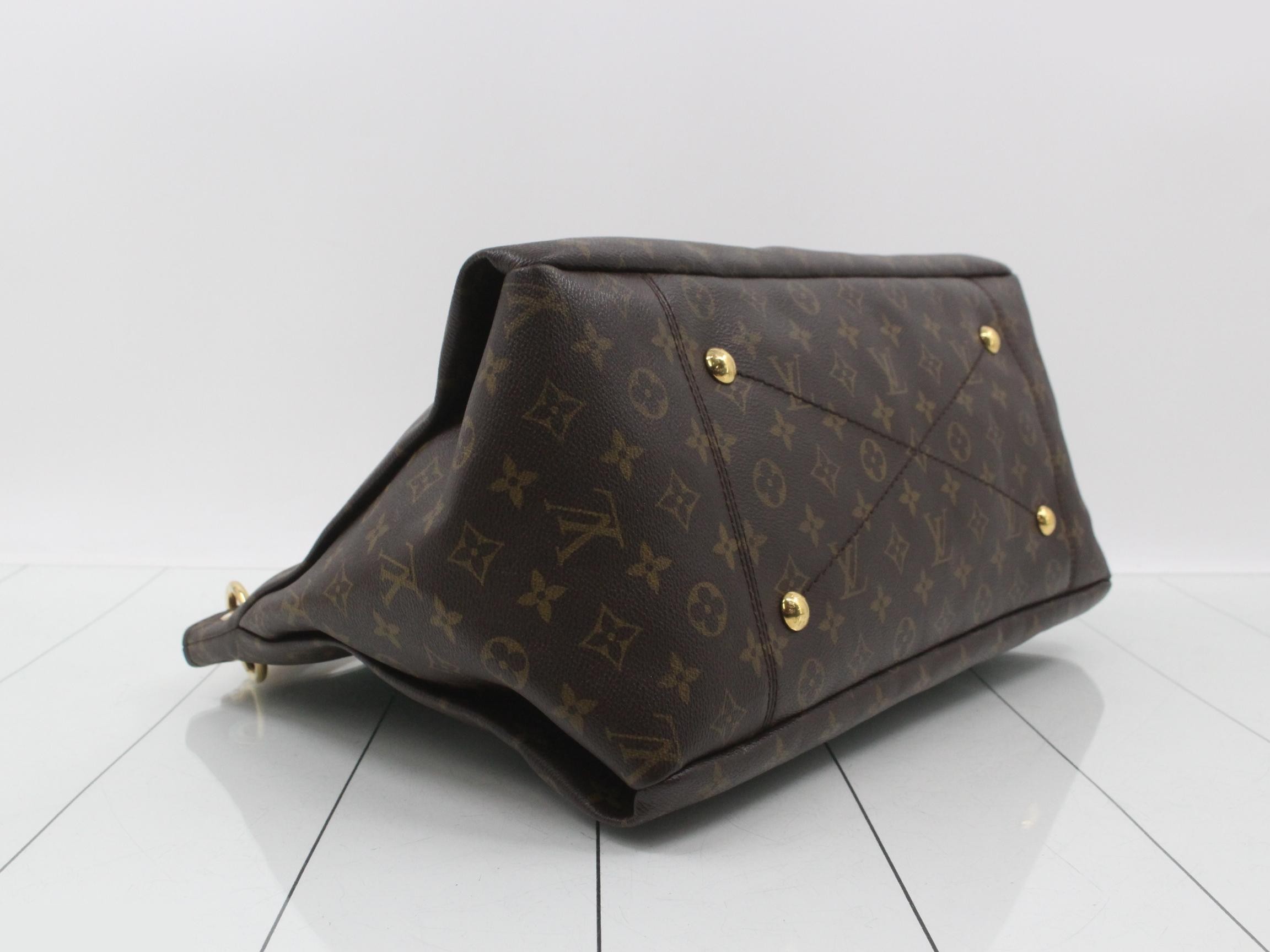 Monogram Artsy MM Shoulder Bag — view 5