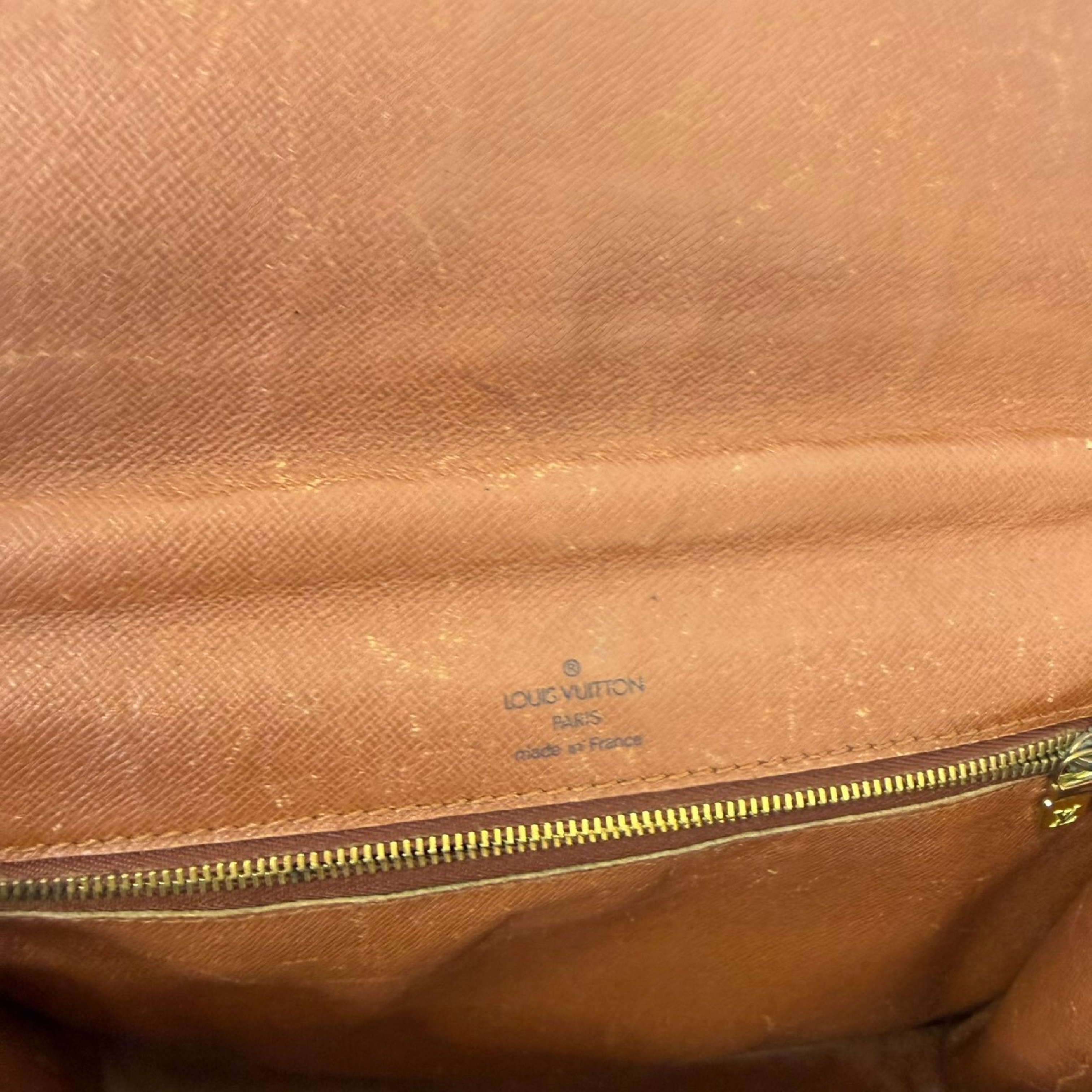 LV All-over pattern hardware Monogram shoulder bag — view 3