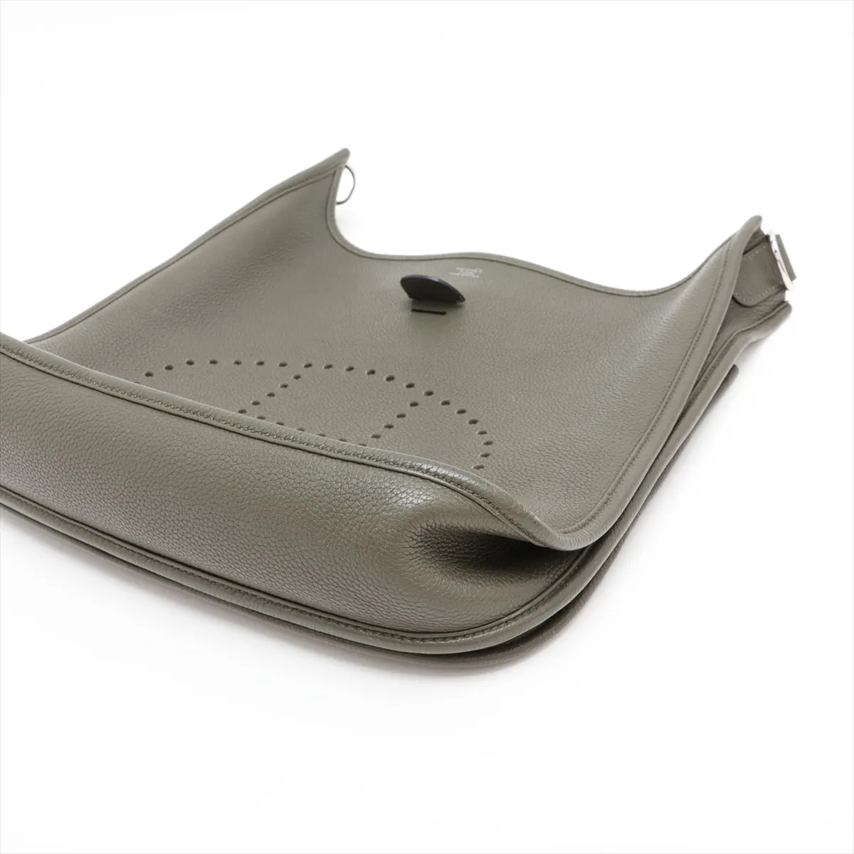 Evelyne 3 29 PM Taurillon Maurice Olive Green Silver Hardware C: 2018 — view 3