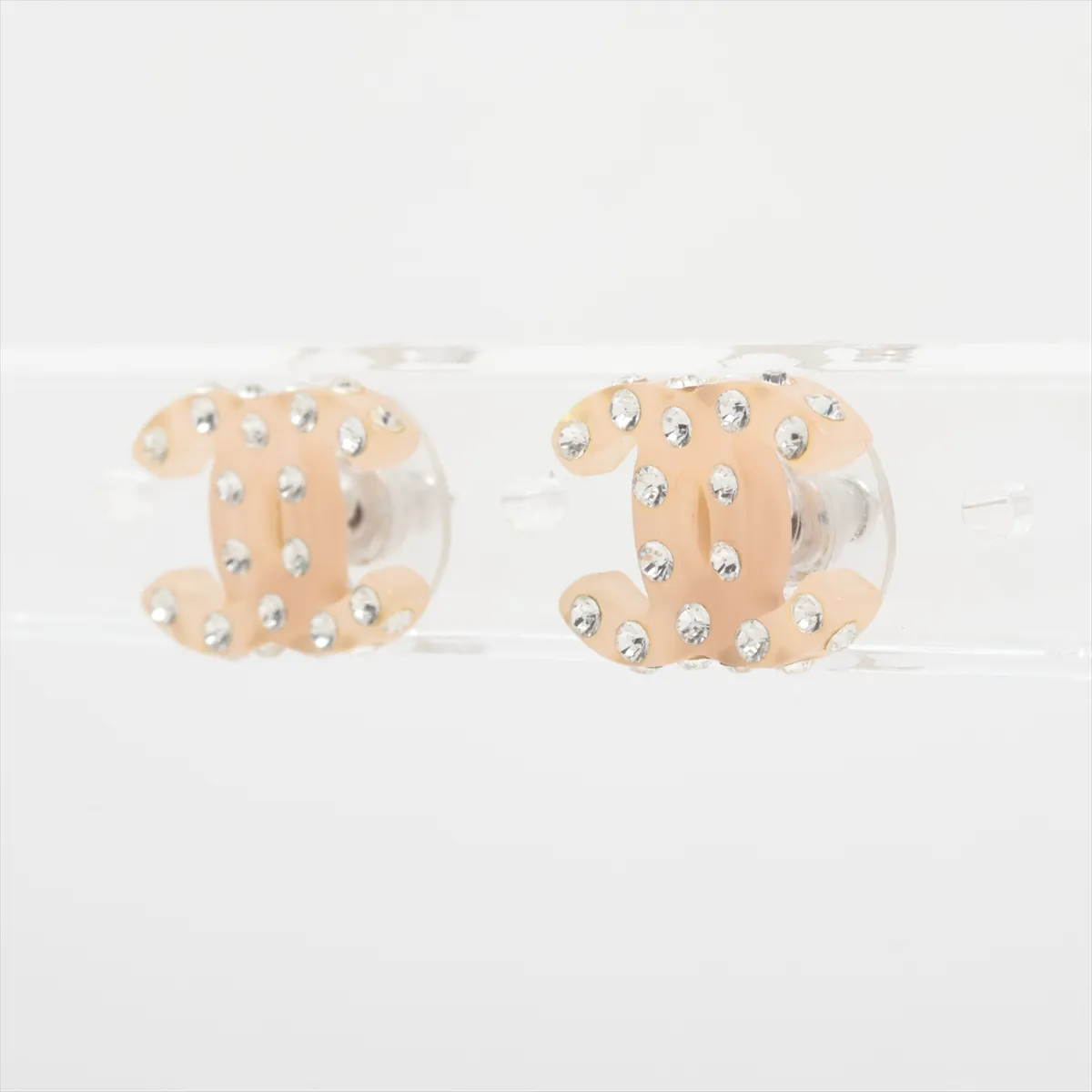 Coco Mark 04A Earrings (Pair) Resin x Rhinestone Pink — view 3