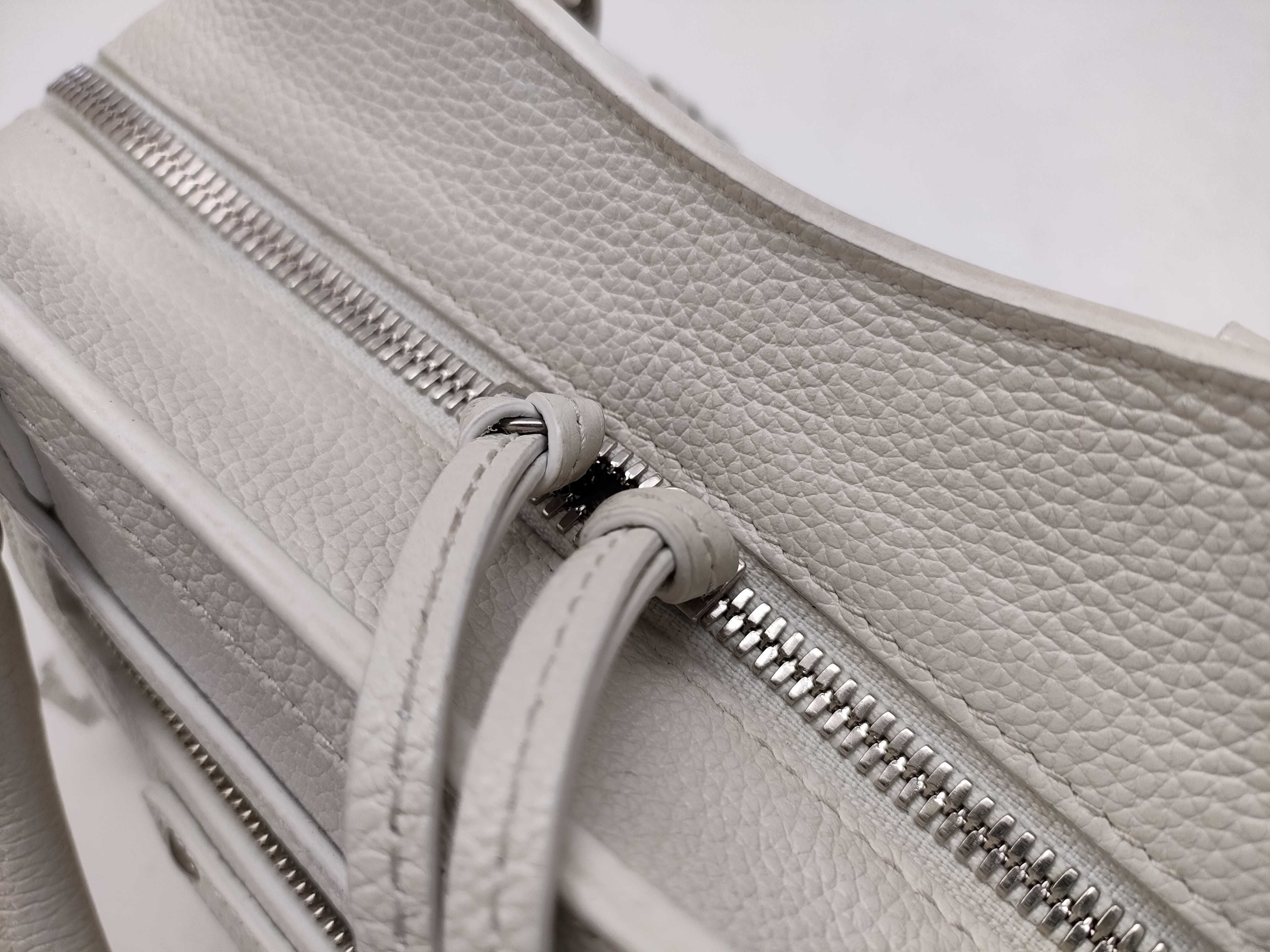 Mini Neo Classic City White 2-Way Handbag Leather 638524 Handbag — view 7