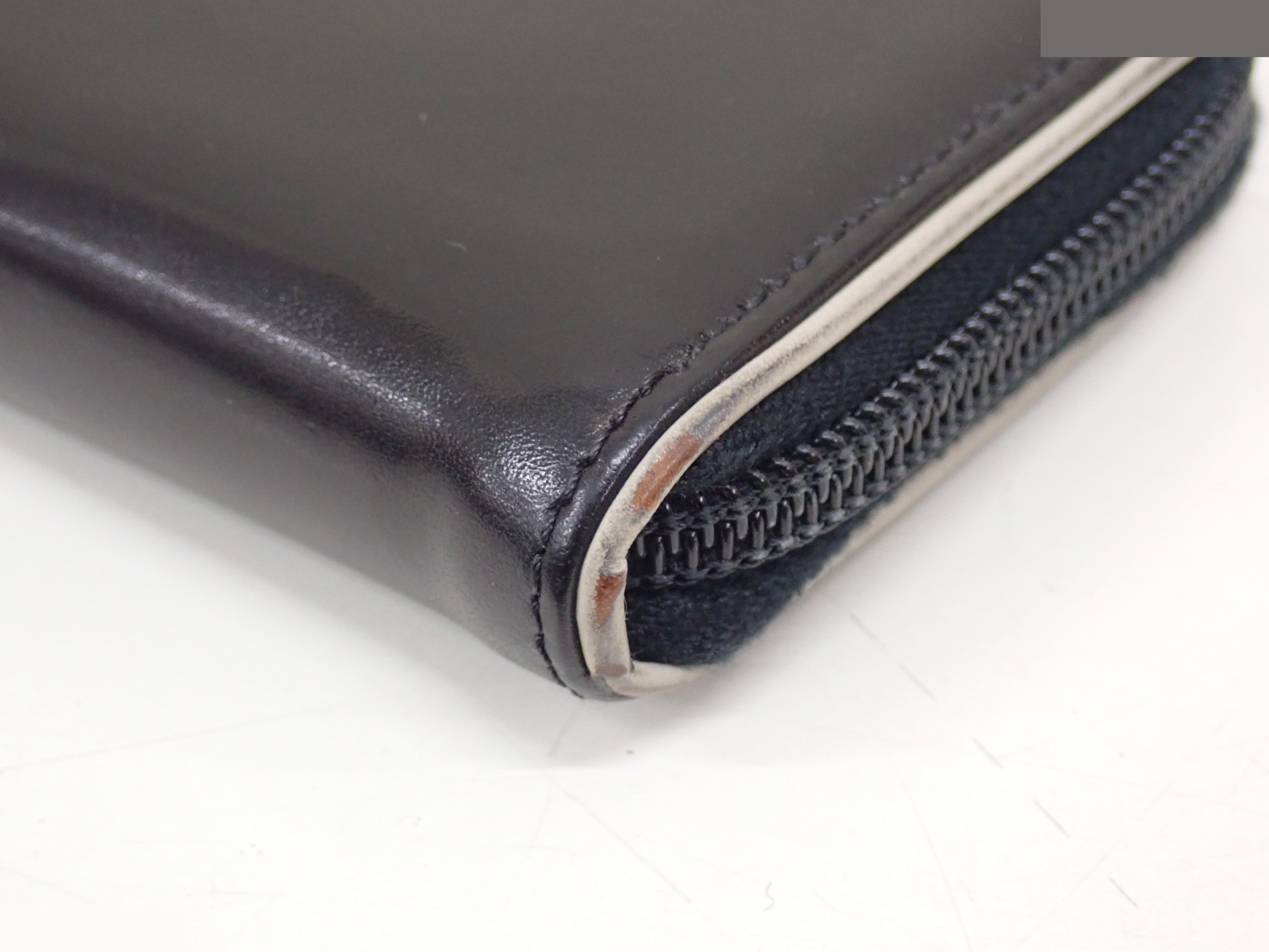 Other lines: Bags and coin cases — view 3