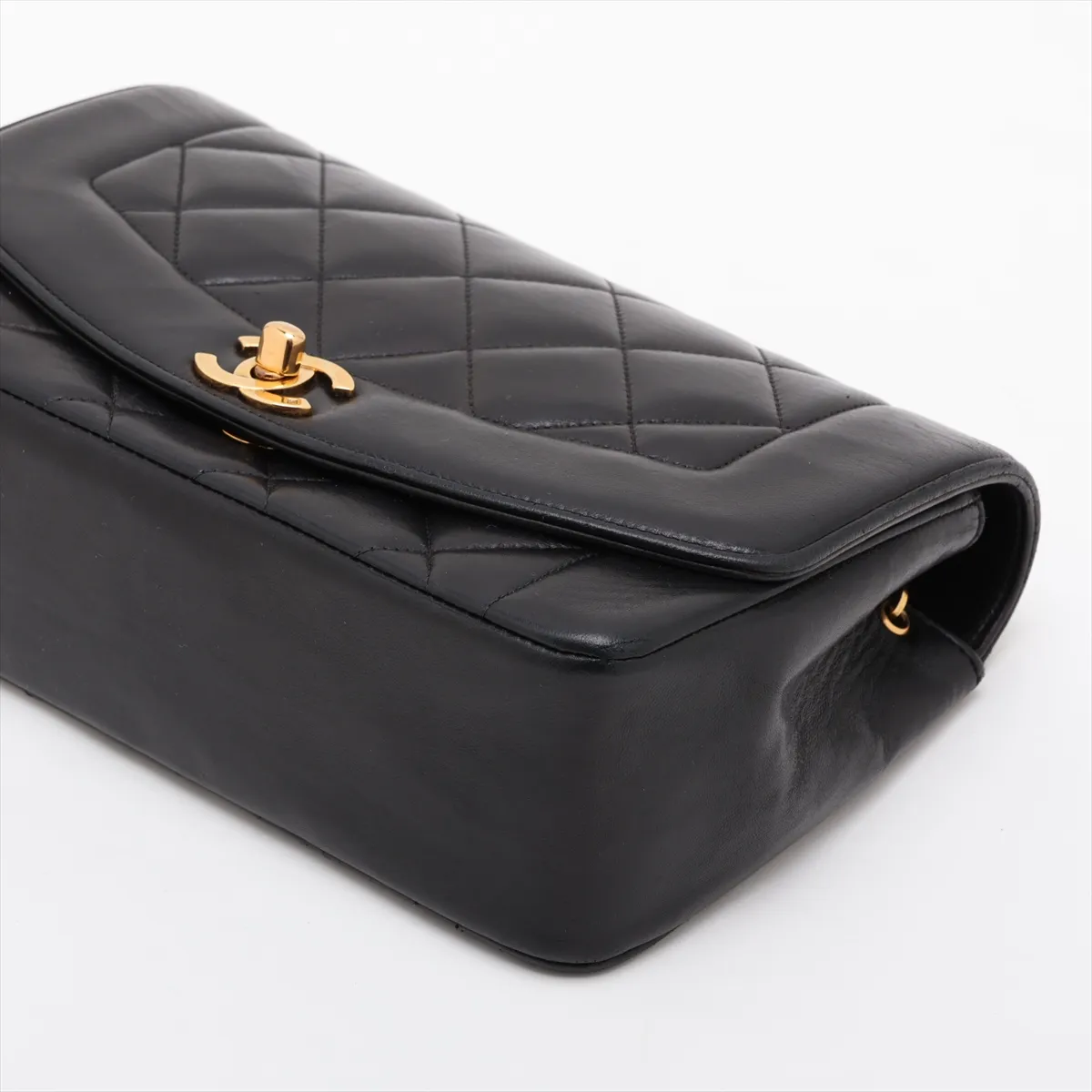 Matelassé Lambskin Single Flap Single Chain Bag, Diana Flap, Black with Gold Hardware, Item Number 2823999, Series 2 — view 3