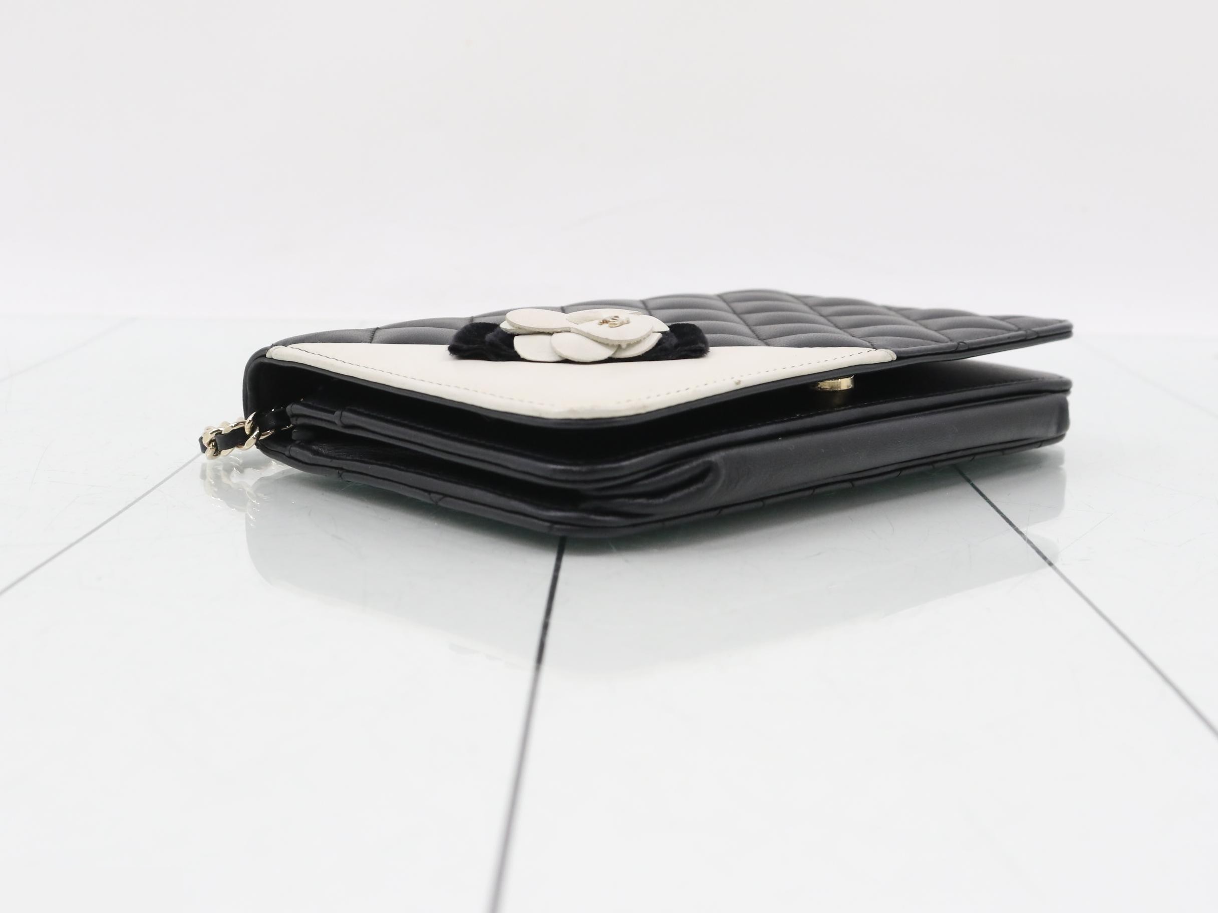 Matelassé Chain Shoulder Bag — view 5