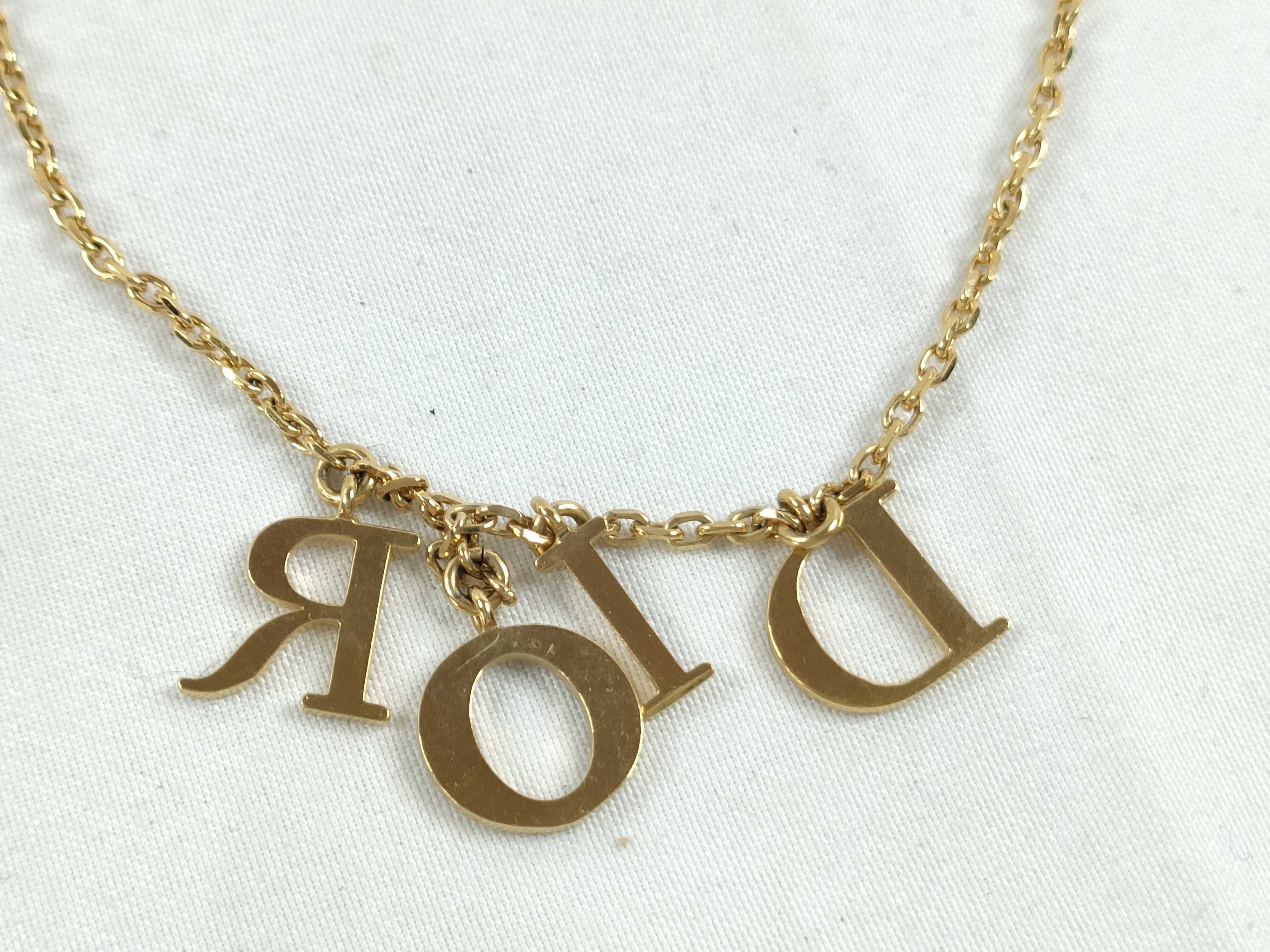Dio(r)evolution necklace — view 2