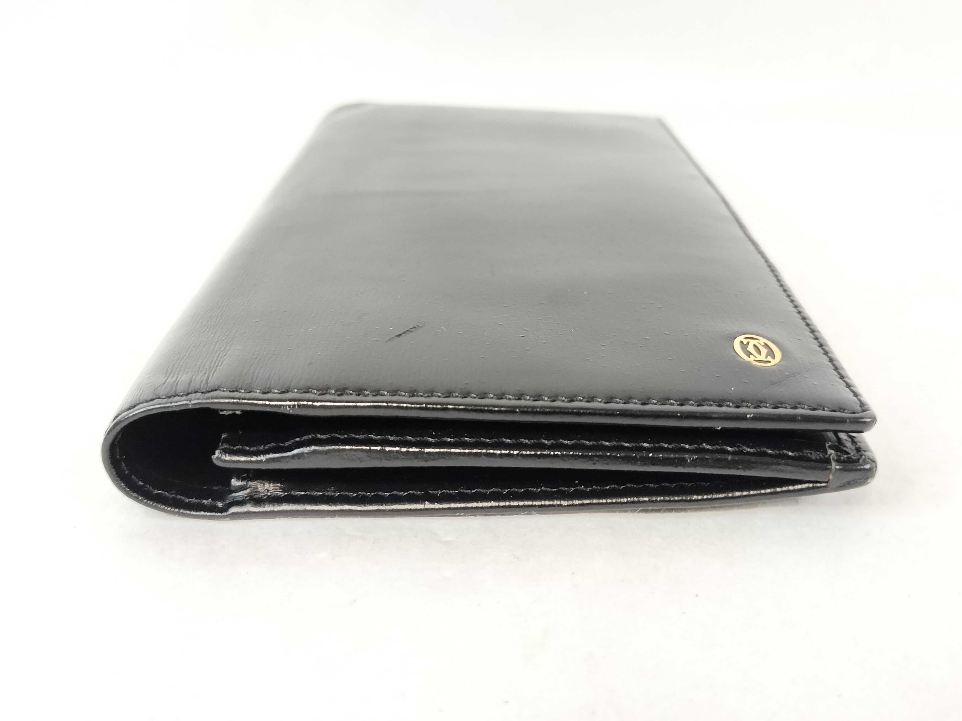 Must line wallet — view 5