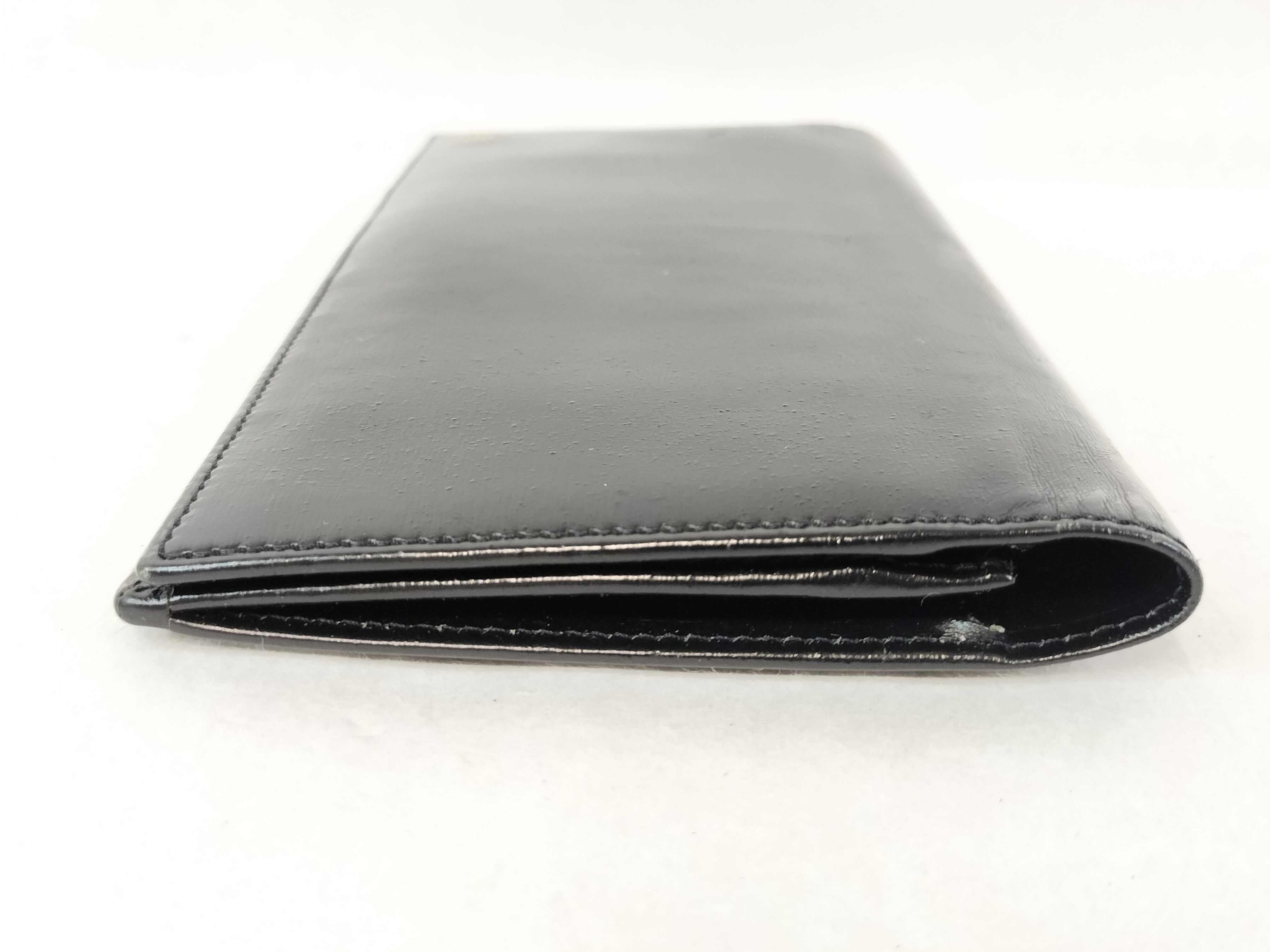Must line wallet — view 7