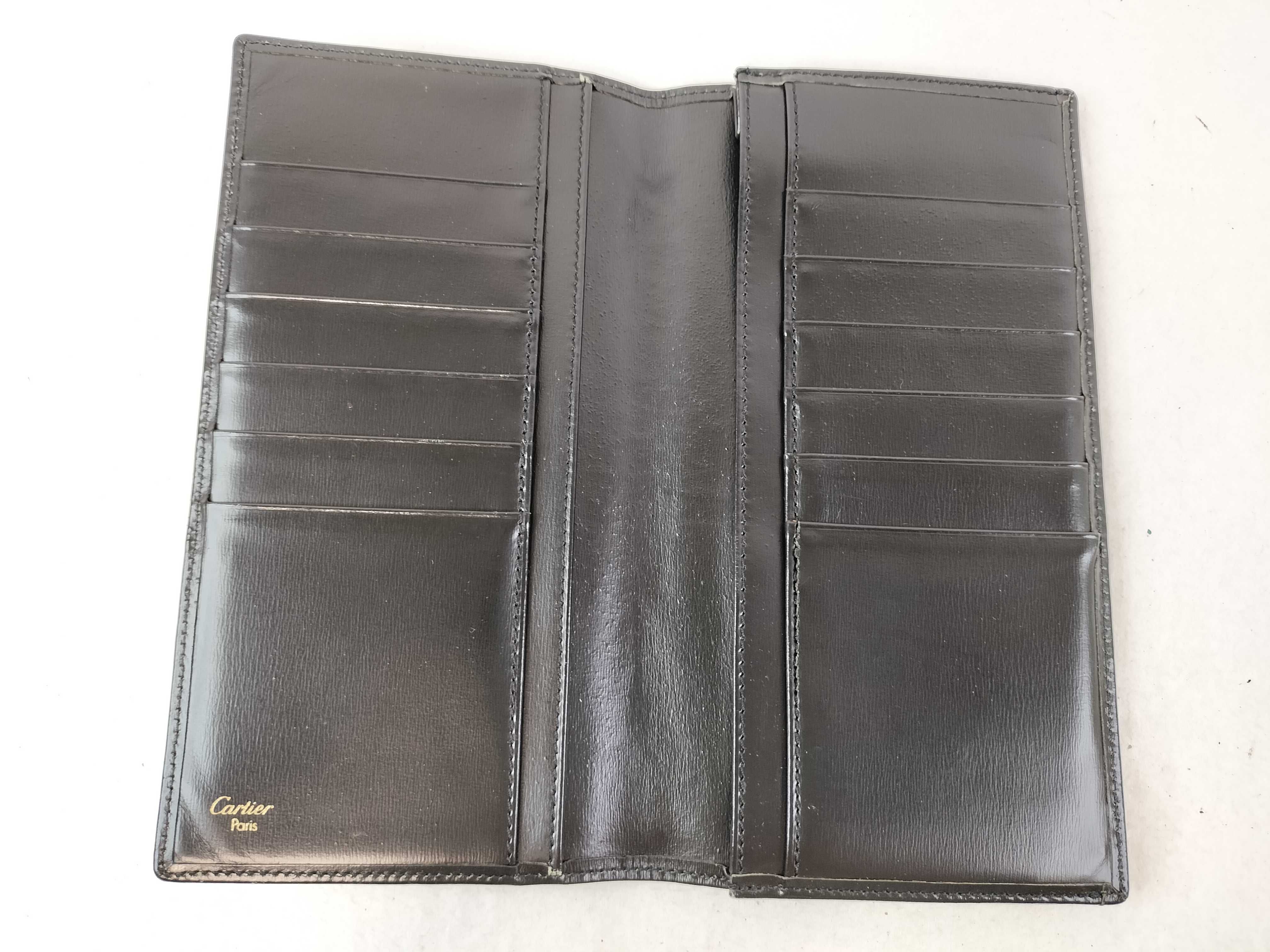 Must line wallet — view 10