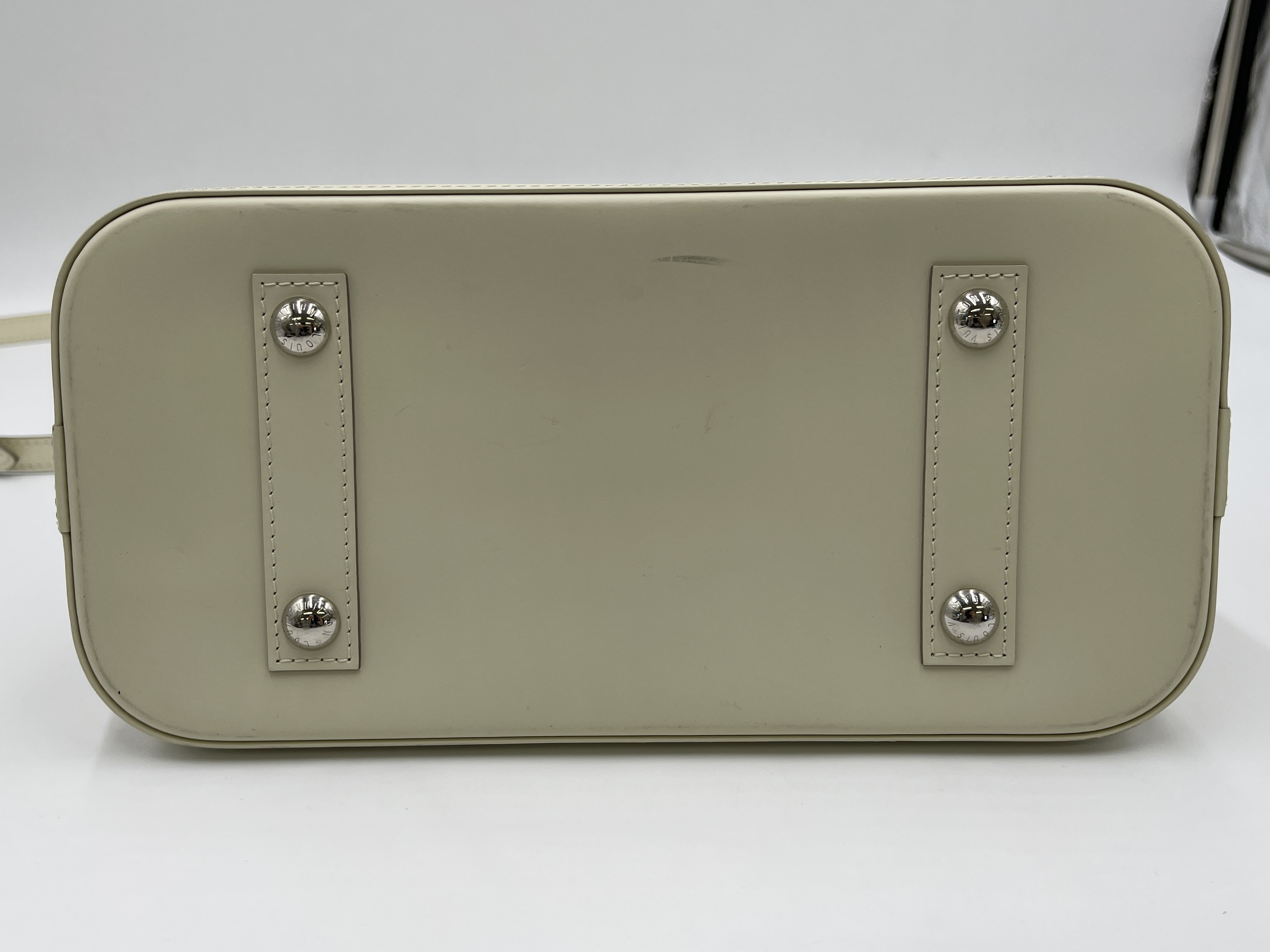 Epi Alma PM M4030J BA5103 Ivoire Dust Bag Handbag — view 4