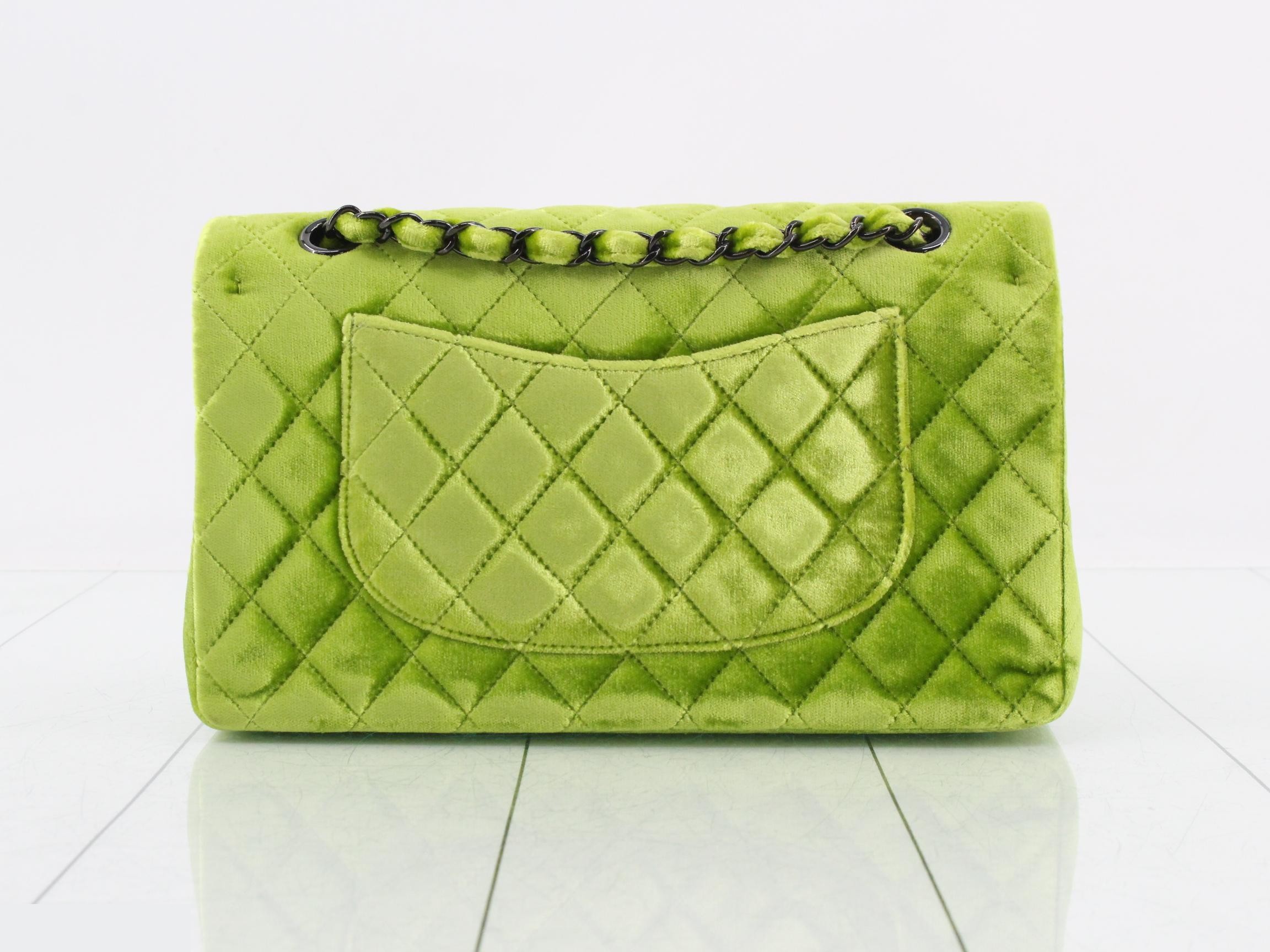 Velour Matelassé Classic Chain Shoulder Bag — view 2