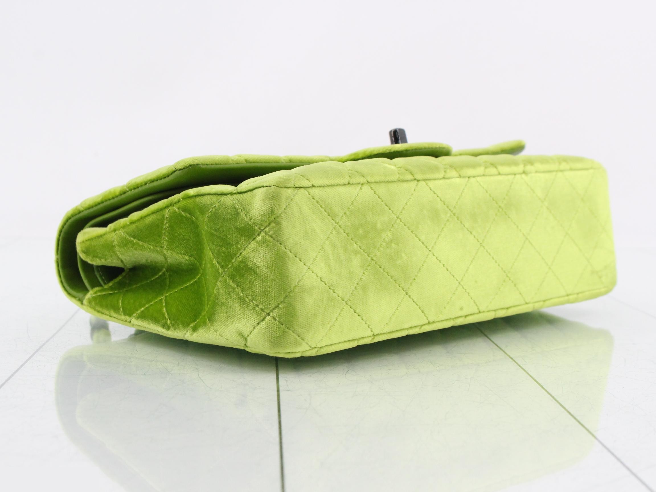 Velour Matelassé Classic Chain Shoulder Bag — view 5
