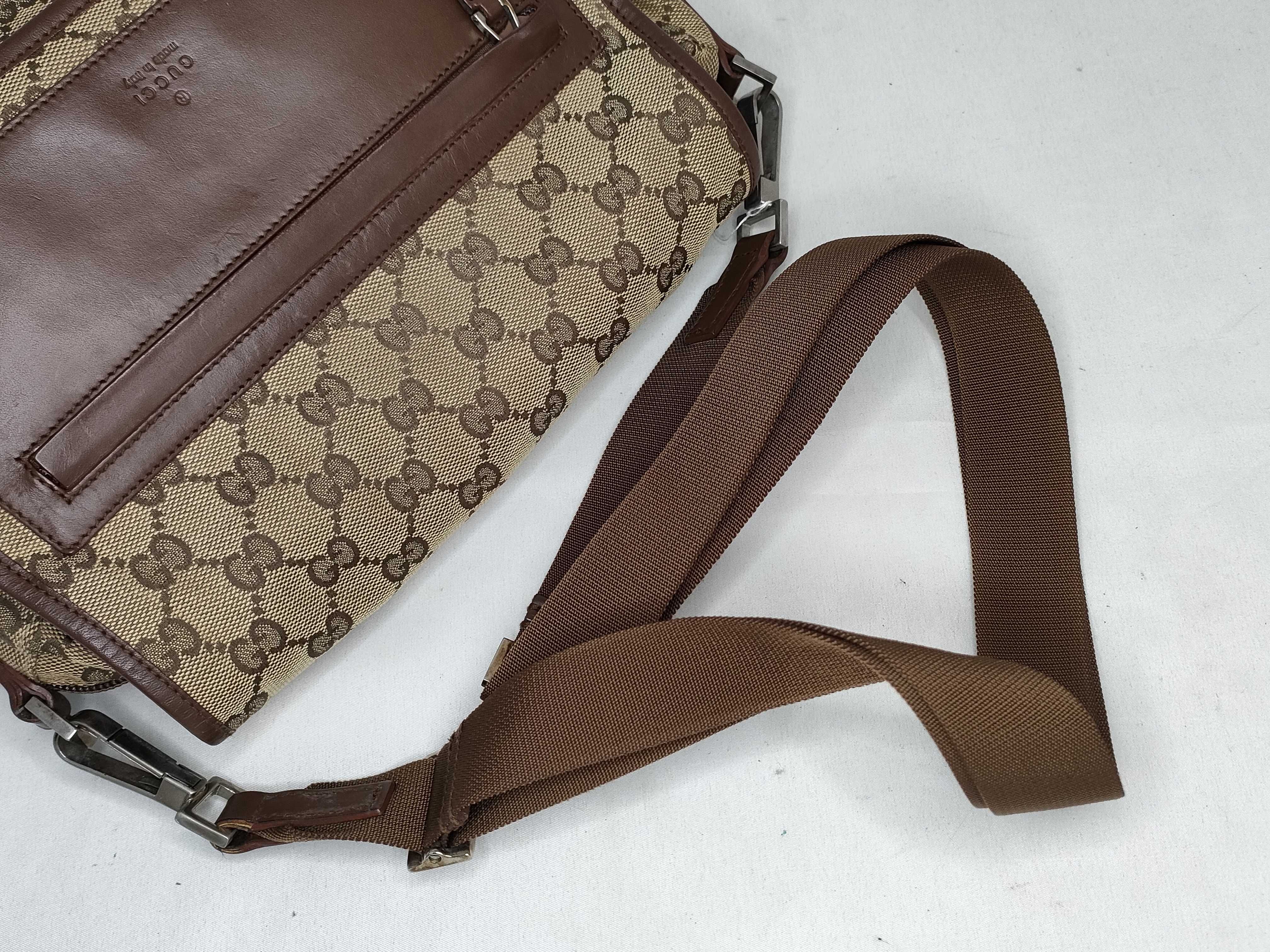 GG Canvas Shoulder Bag, Canvas, Brown Shoulder Bag — view 3