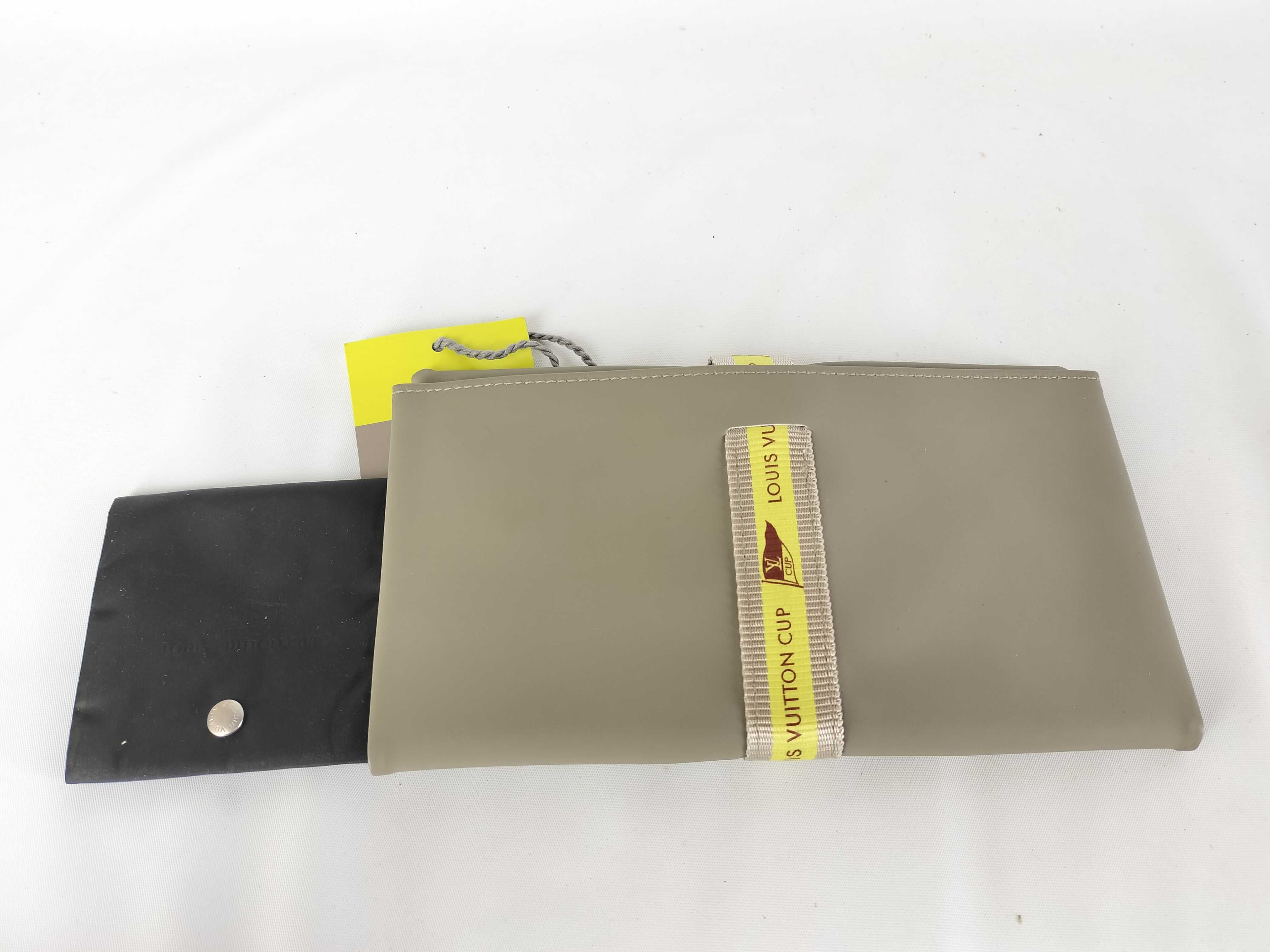 LV Cup Kiwi Keyring and other accessories — view 9
