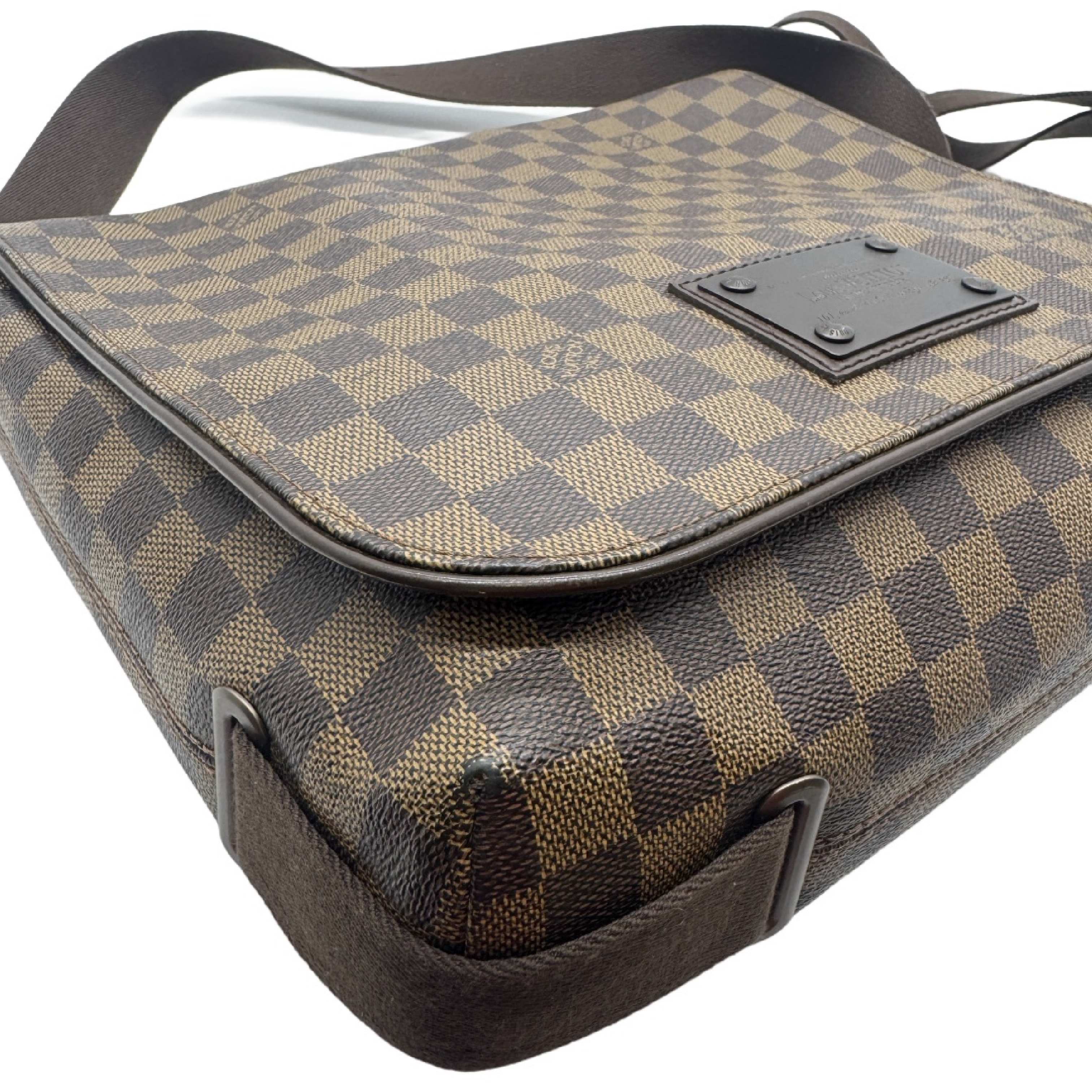 Damier Brooklyn MM Shoulder Bag — view 8